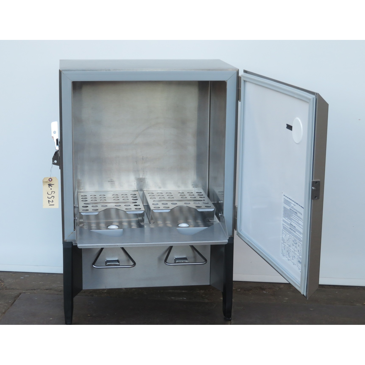 Silver King SKMAJ2 Milk Dispenser 2 Comp, Used Great Condition image 1