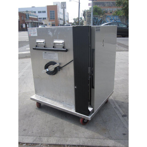 Metro Heated Transport Cabinet Model # TC90B Used Good Condition image 1