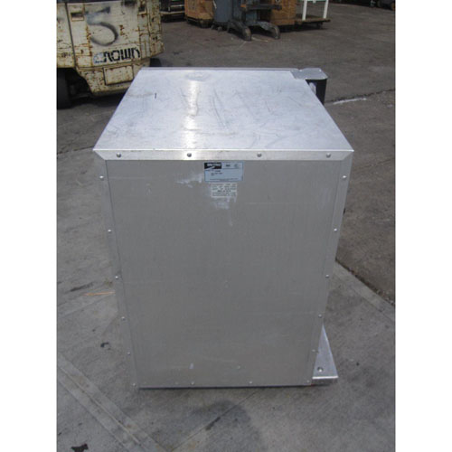 Metro Heated Transport Cabinet Model # TC90B Used Good Condition image 5
