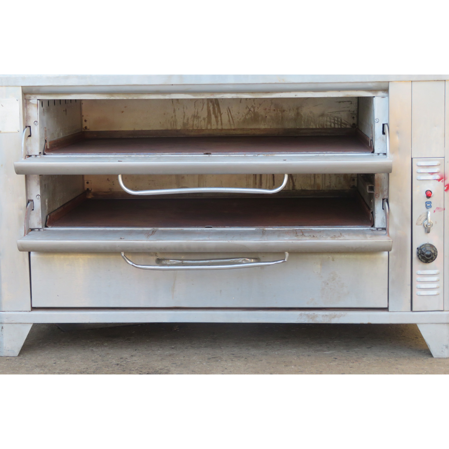 Blodgett 981 4 Deck Gas Oven, Used Very Good Condition  image 2