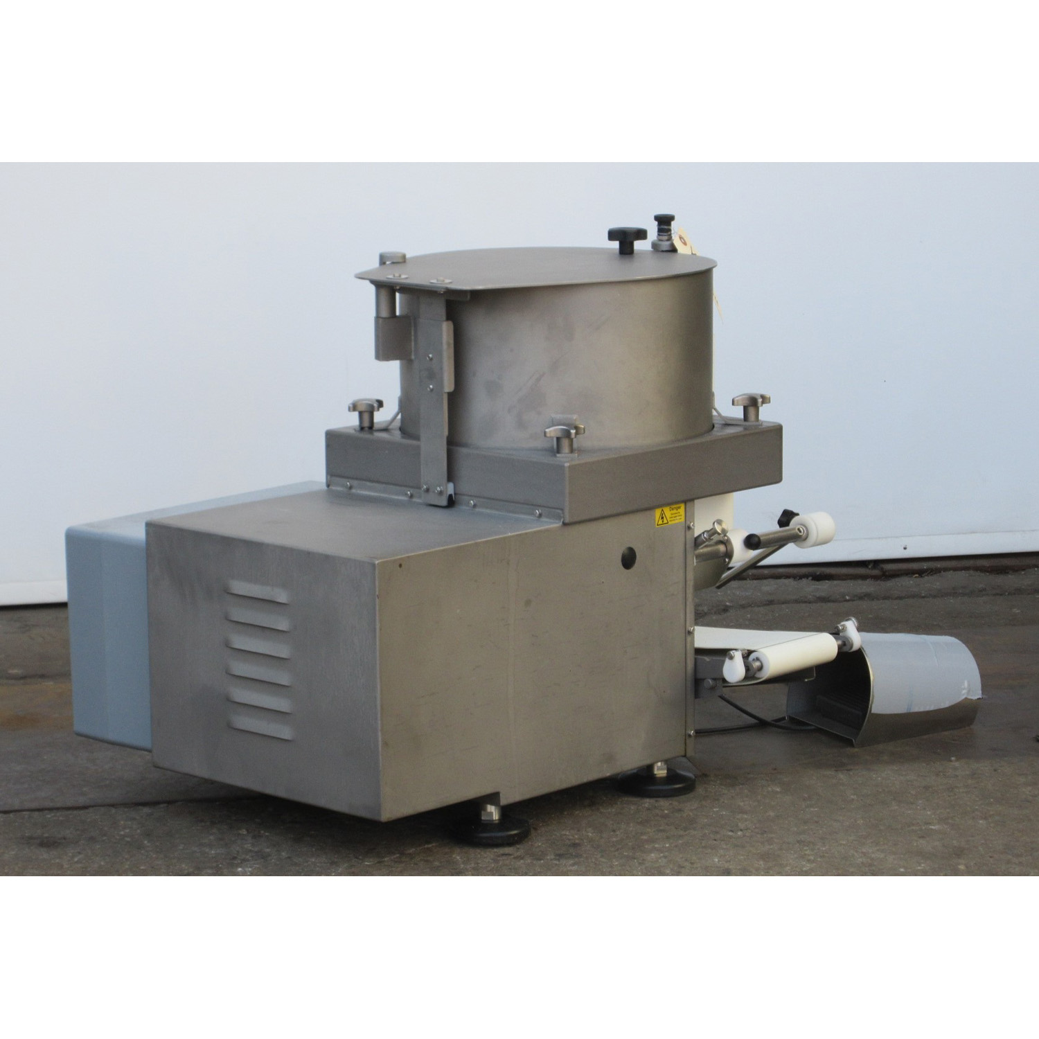 Hollymatic / Formatic R2200 Portioning Machine, Used Great Condition image 4