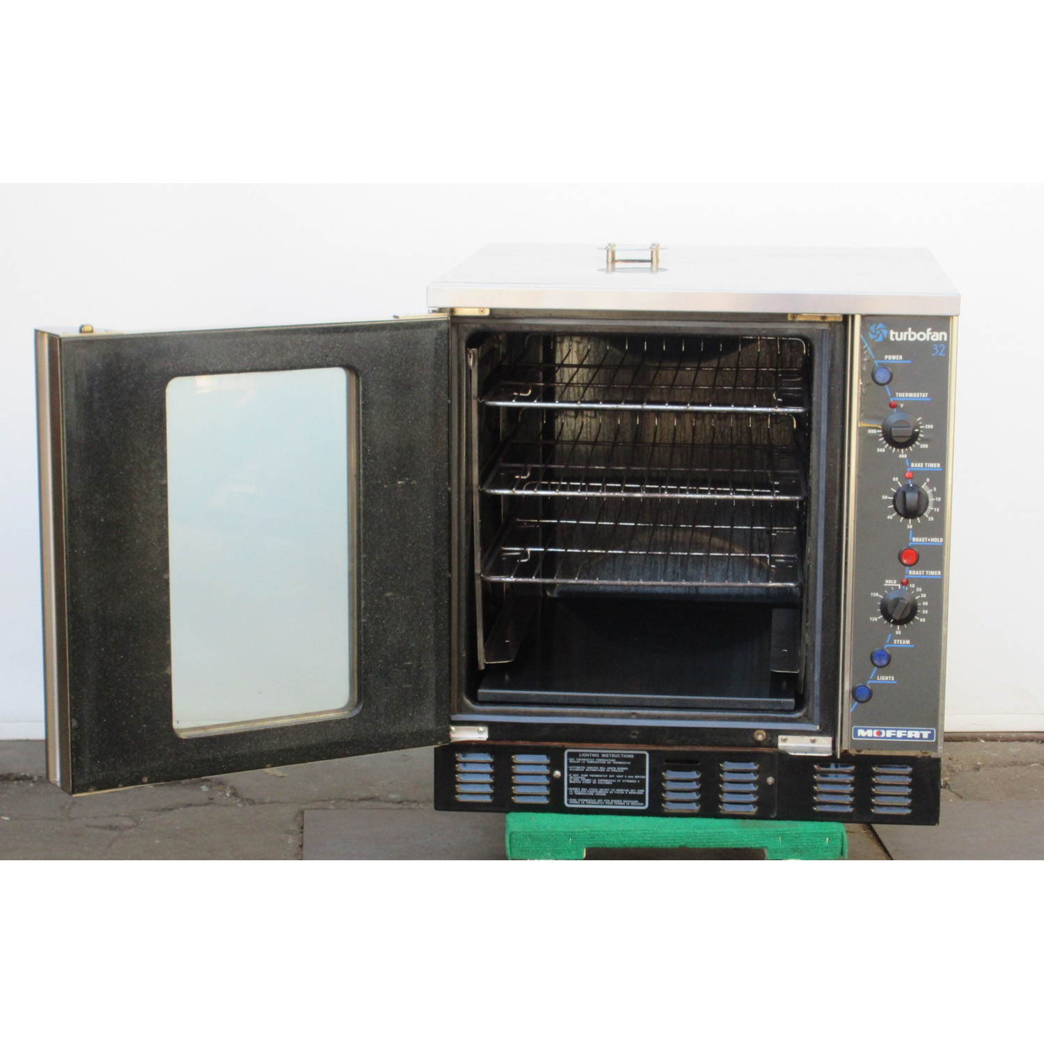 Moffat G32MS Convection Gas Oven, Used Great Condition image 2