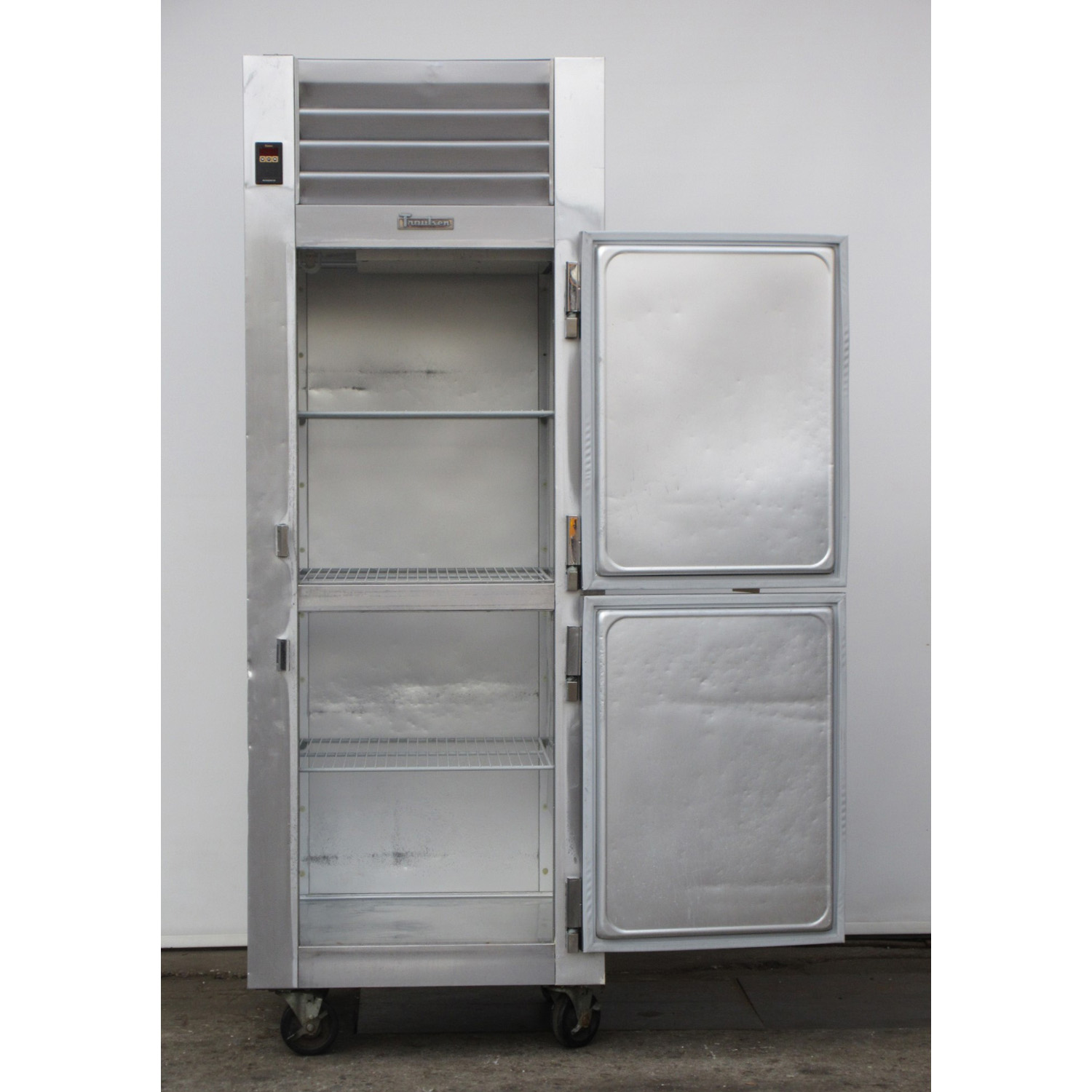 Traulsen G10000 1 Door Refrigerator, Used Very Good Condition image 1