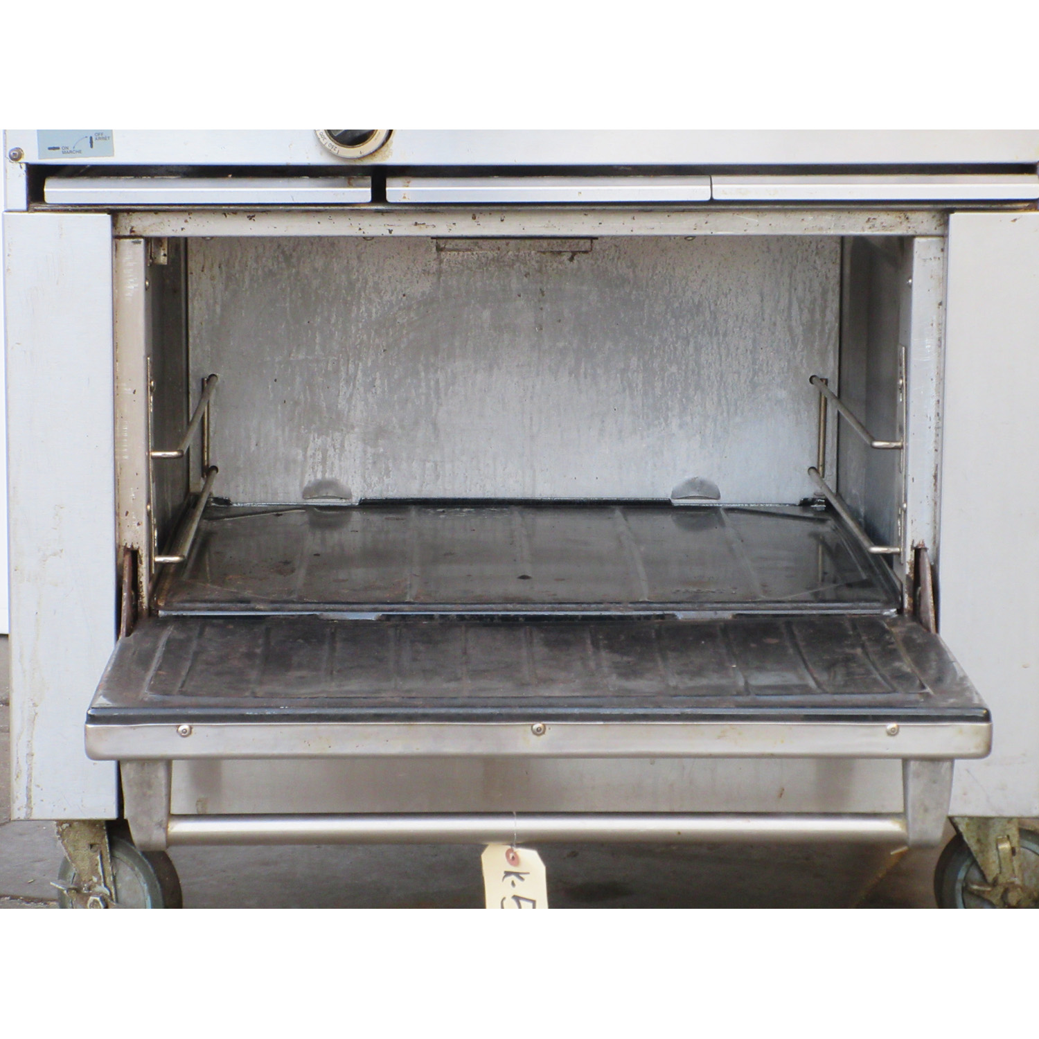 Garland X36-6R 6 Burner Natural Gas Range with Standard Oven, Used Very Good Condition image 3