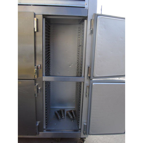Traulsen 3 Door Reach In Freezer Model # GLT 3-32NUT Used Very Good Condition image 4