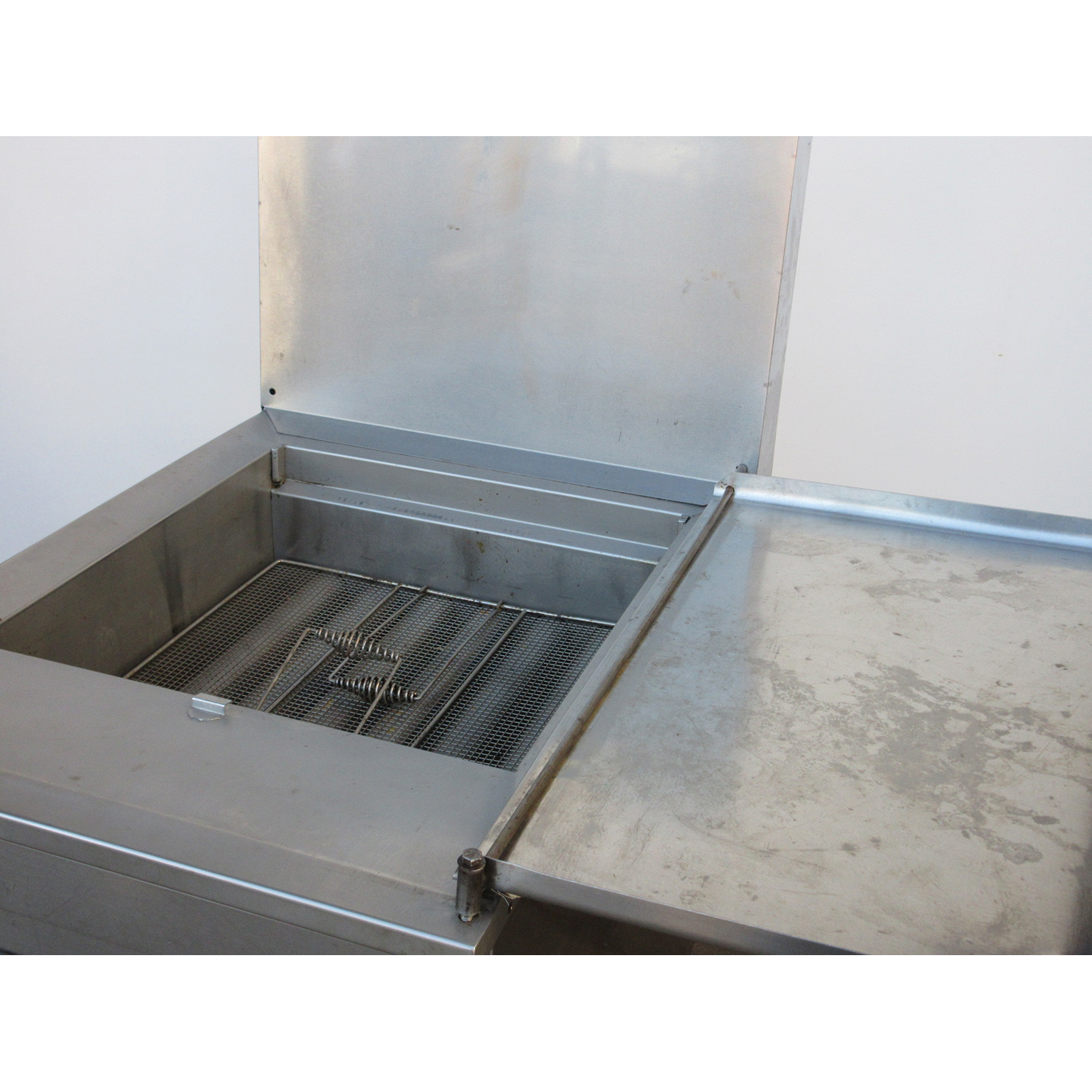 Pitco 24PSS Fryer 24 Donut, Used Excellent Condition image 1