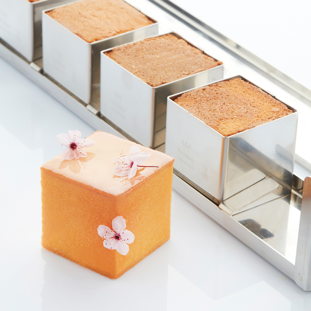 Martellato Mini Cubo Travel Cake Mold, 5 Cavities image 1