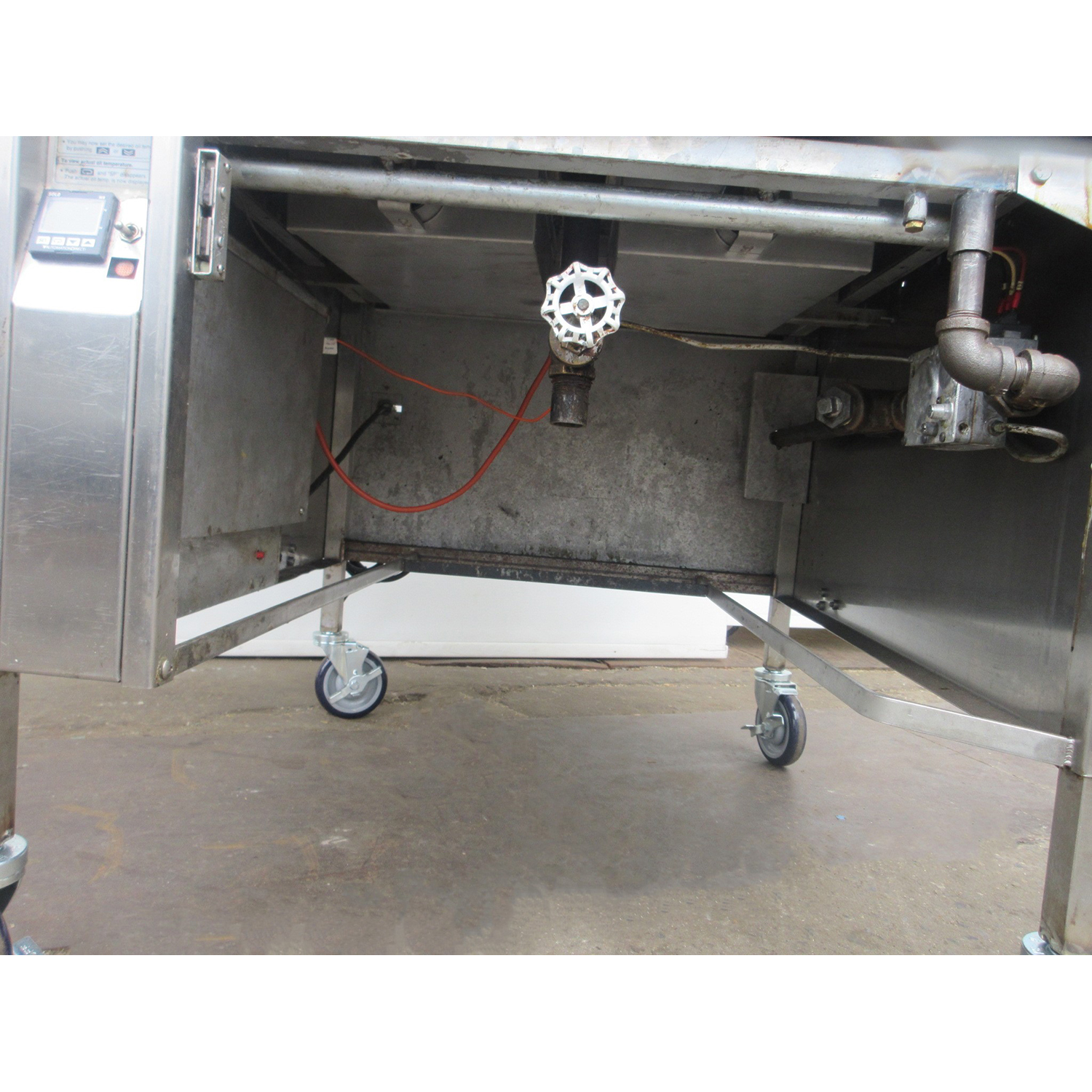 Baxter SP155G-M2424 Donut Fryer 24", Natural Gas, Used Excellent Condition image 2