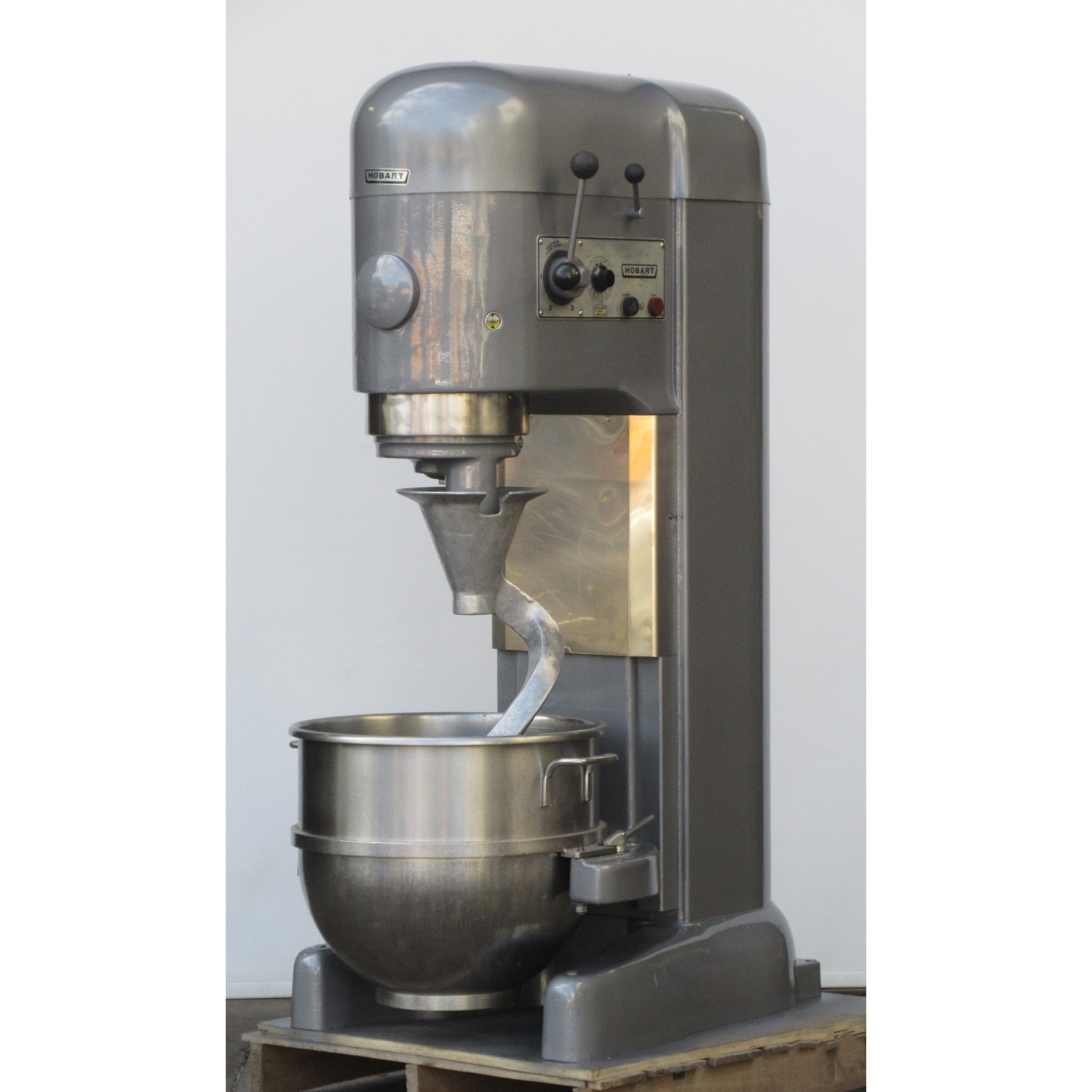Hobart M802 Mixer 80 Qt, Used Excellent Condition image 1