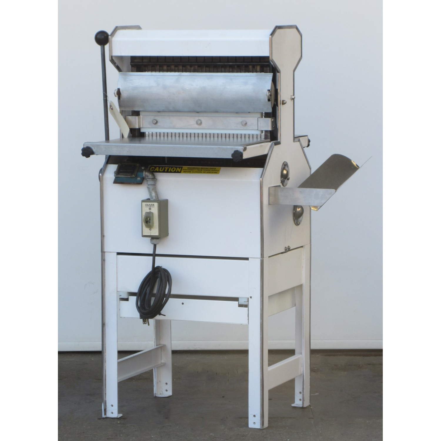 Oliver 777 Bread Slicer, 1/2" Cut, Used Excellent Condition image 2