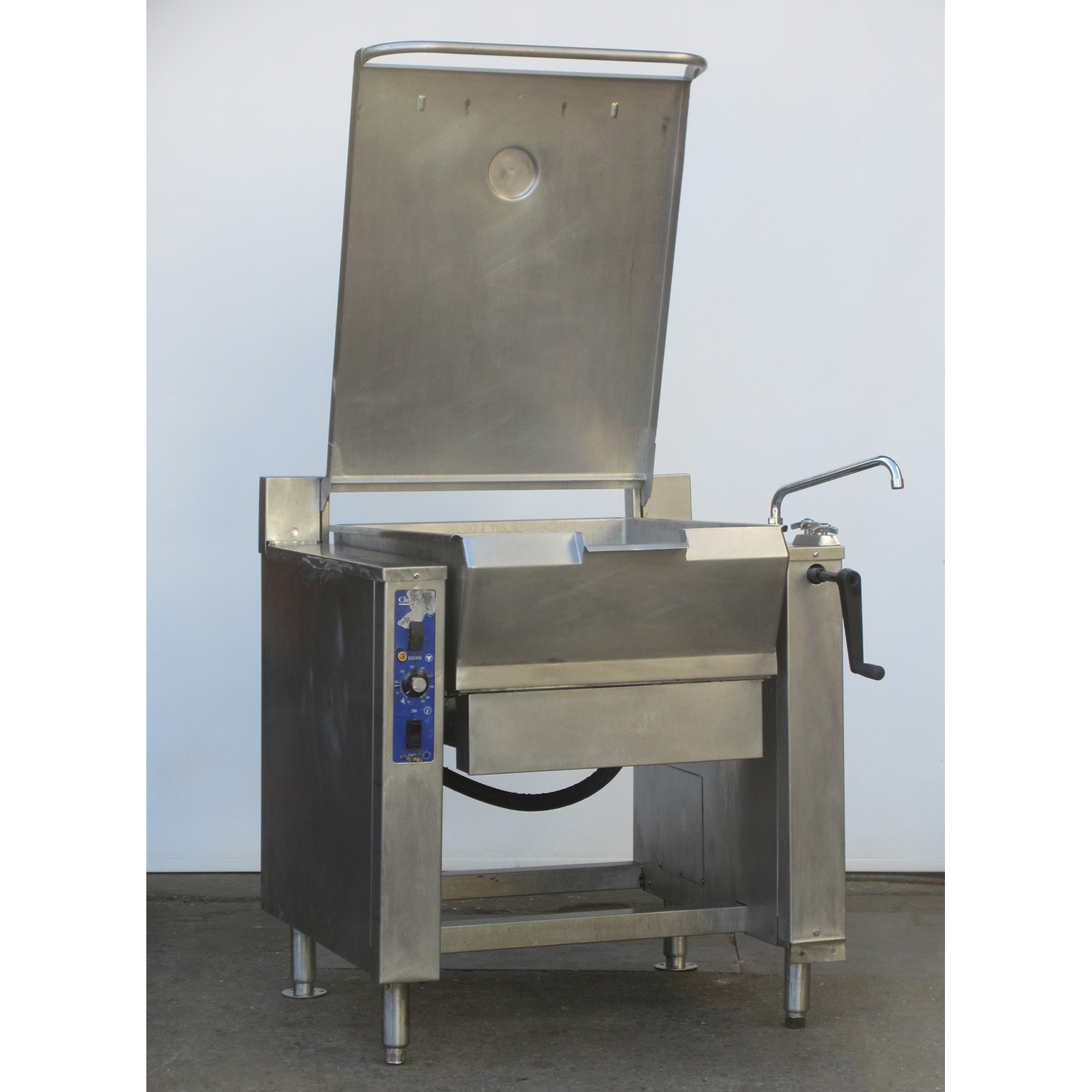 Cleveland SEL-30-T4 Manual Tilt Skillet 30 Gallon, Electric, Used Excellent Condition image 2