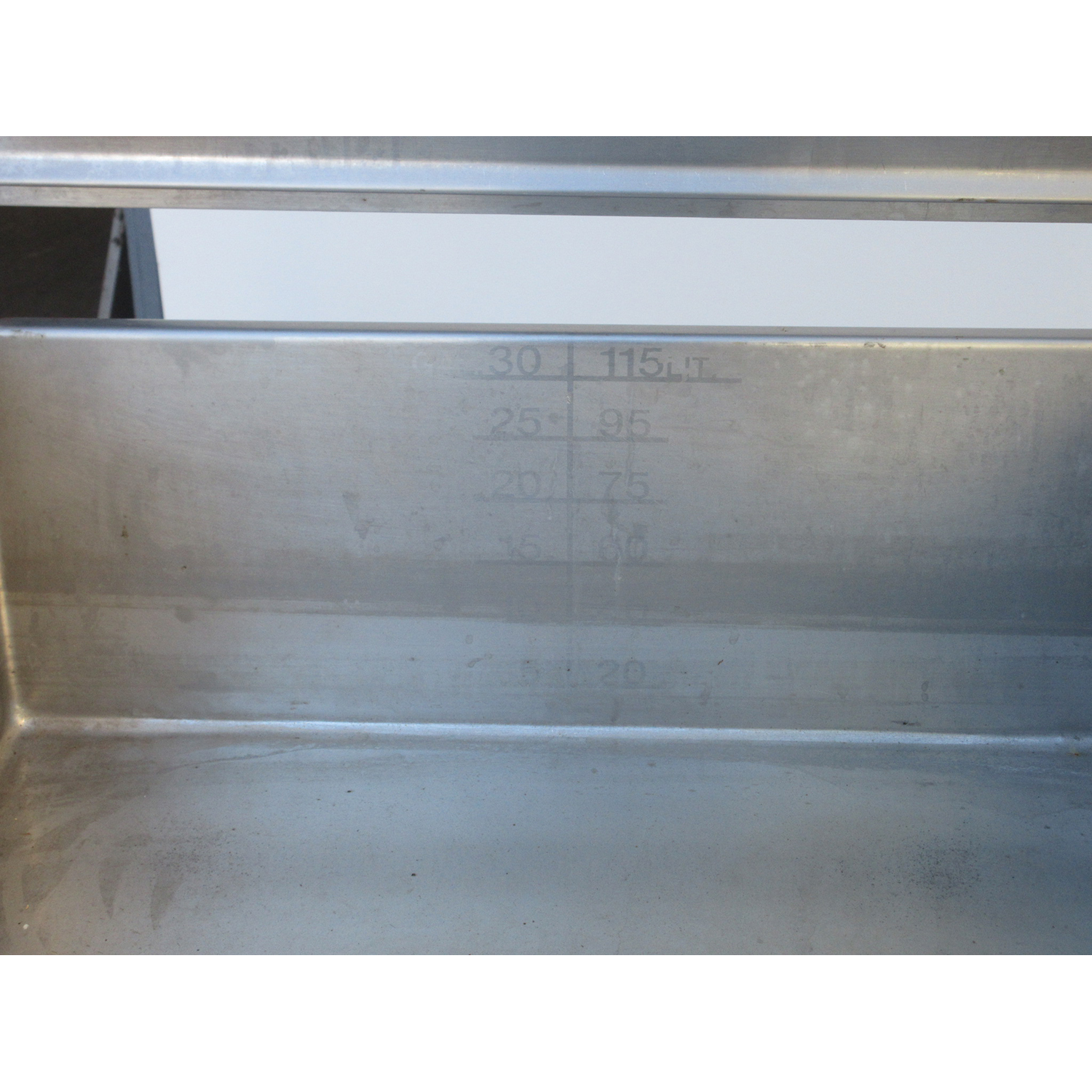 Cleveland SEL-30-T4 Manual Tilt Skillet 30 Gallon, Electric, Used Excellent Condition image 3