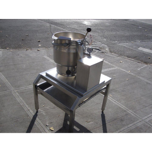 Groen Self Contained Steam Jacketed 20 Qt Kettle Used Model TDB/7-20 Very Good image 2