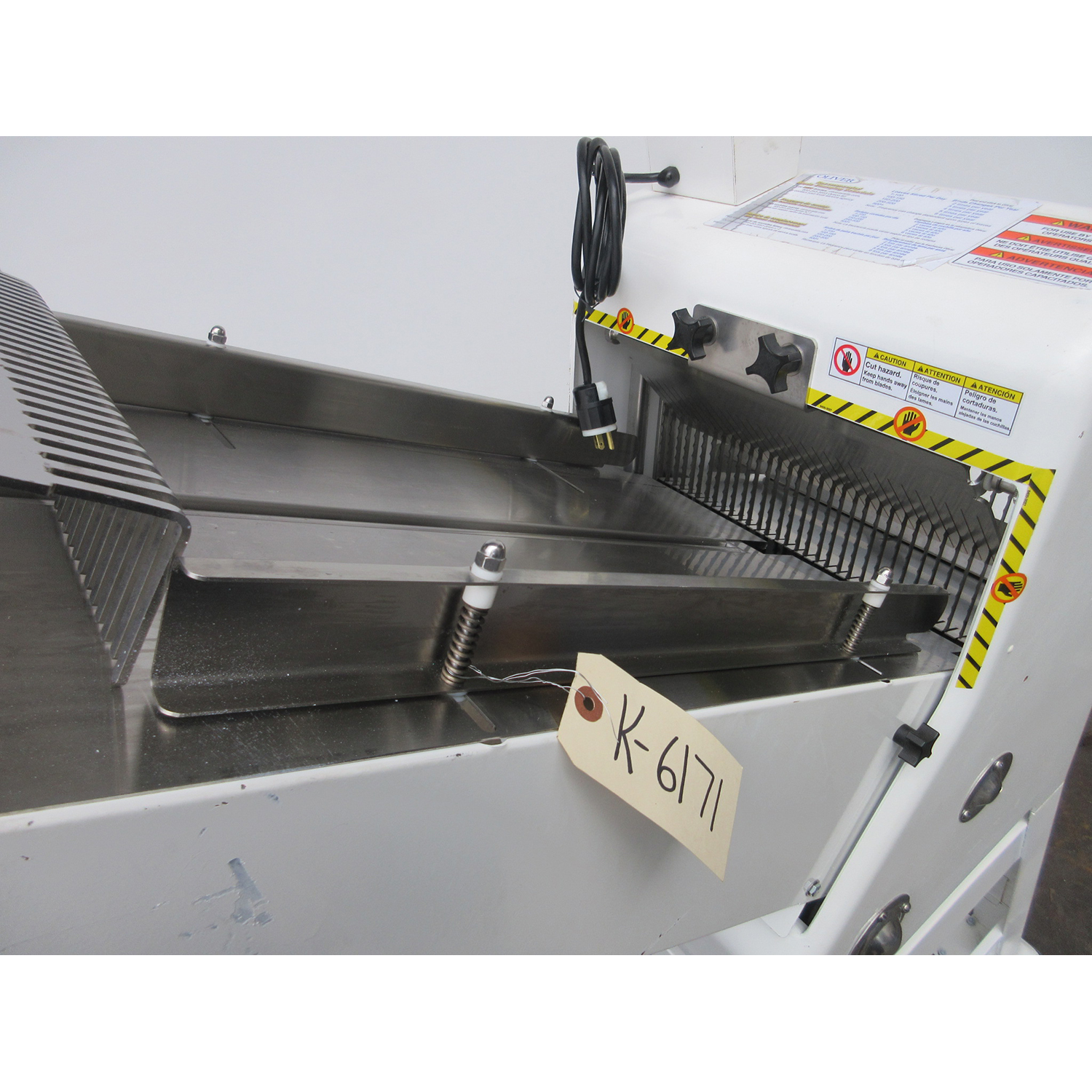Oliver 797-32NC-Bread Slicer, 1/2" Cut, Used Excellent Condition image 3