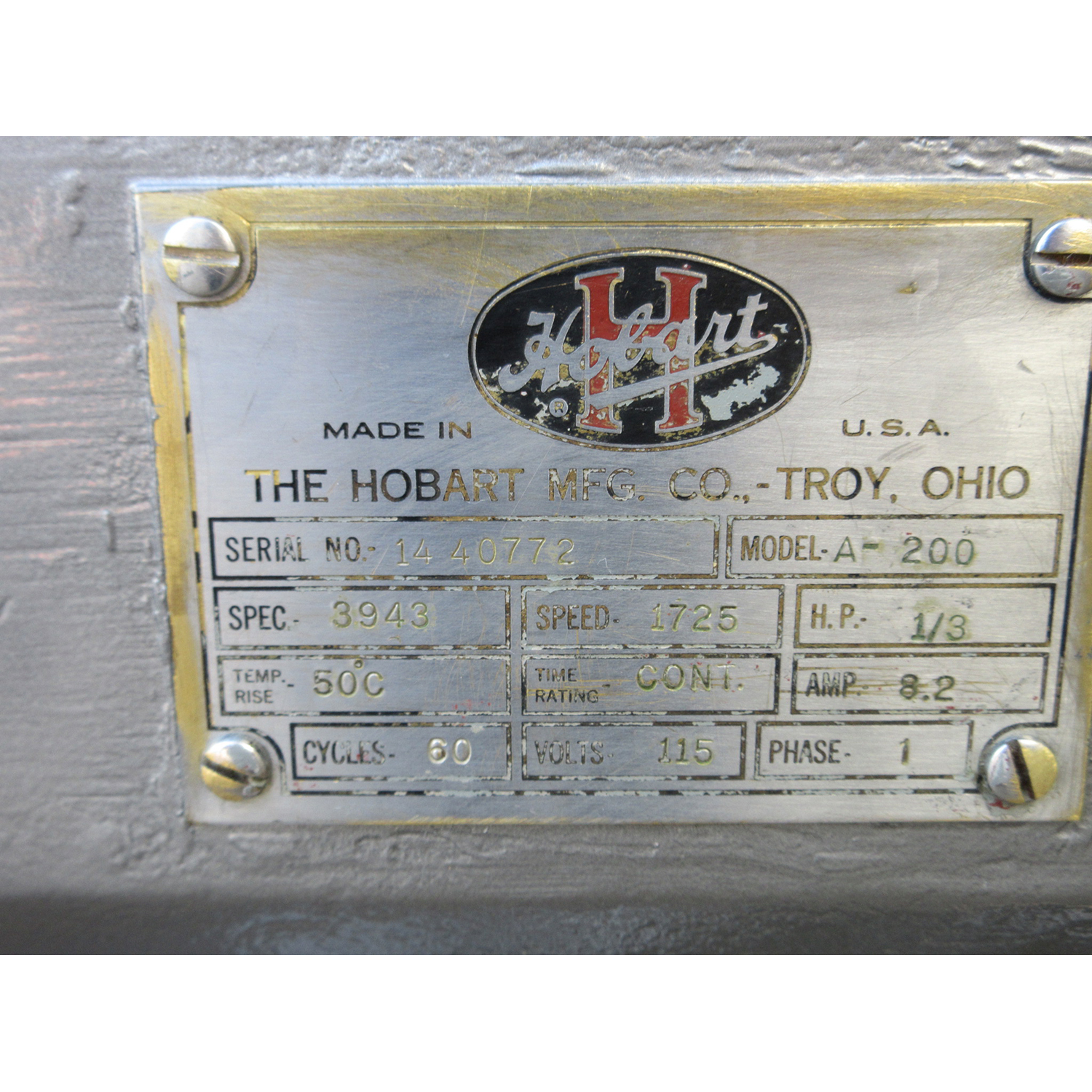 Hobart A200 Mixer 20 Qt, Bowl And 2 Attachments Included, Used Excellent Condition image 3
