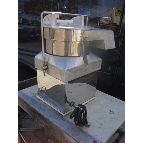 Automatic Juicer Model # V-10 Used Very Good Condition image 3