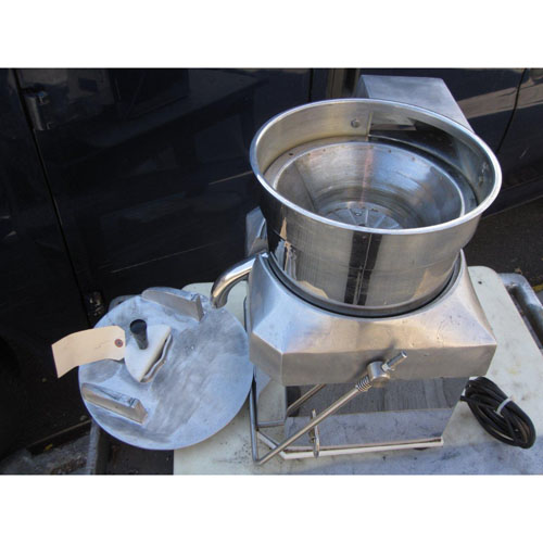 Automatic Juicer Model # V-10 Used Very Good Condition image 5