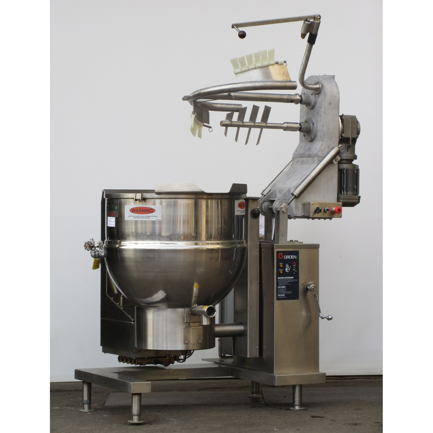 Groen DHT60-INA/2 60 Gallon Tilt Kettle, With Tilt-out Twin Shaft Scraper Mixer, Brand New image 3