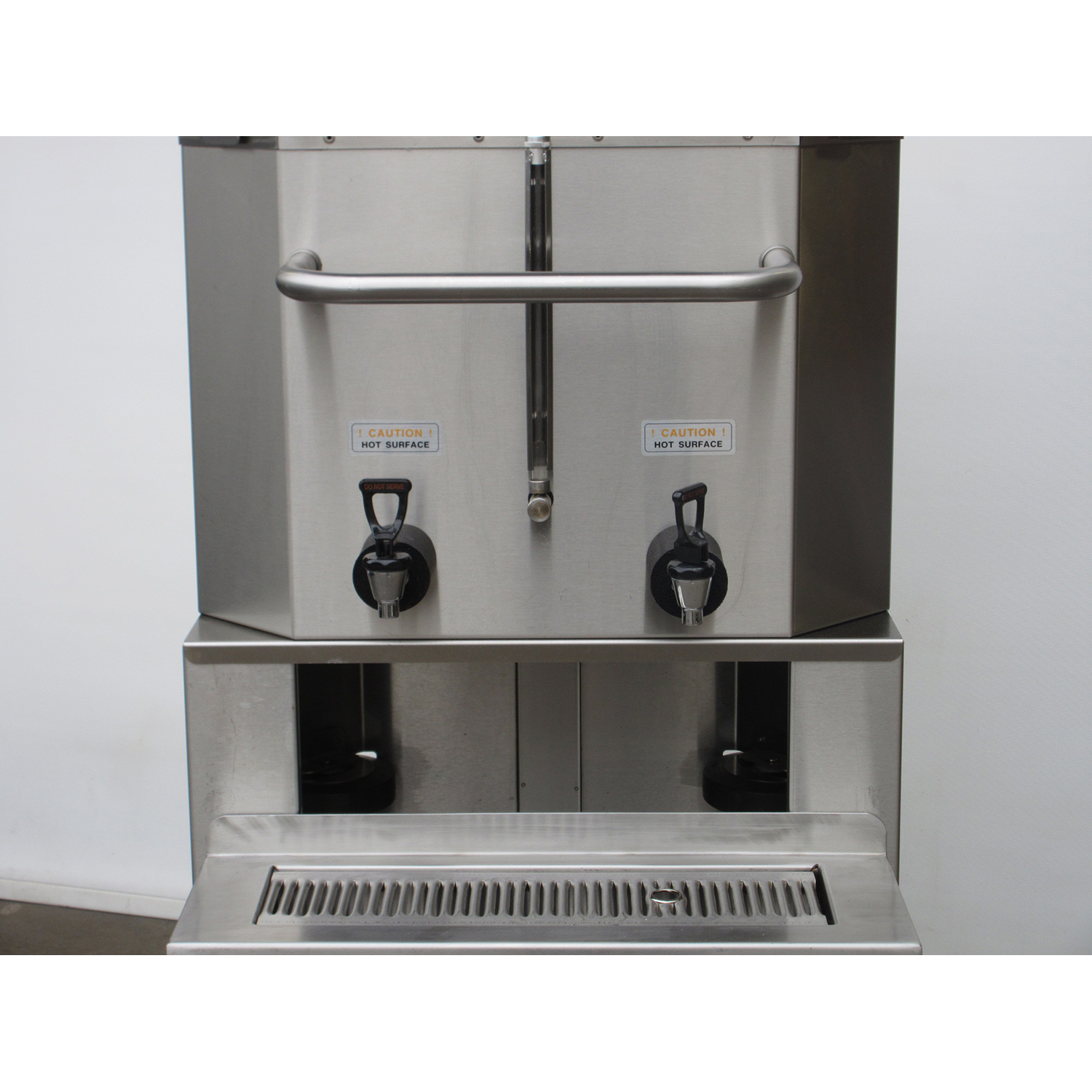 Fetco LBD-18 Mobile Thermal Dispenser For CBS-72AC Brewer, Used Excellent Condition image 1