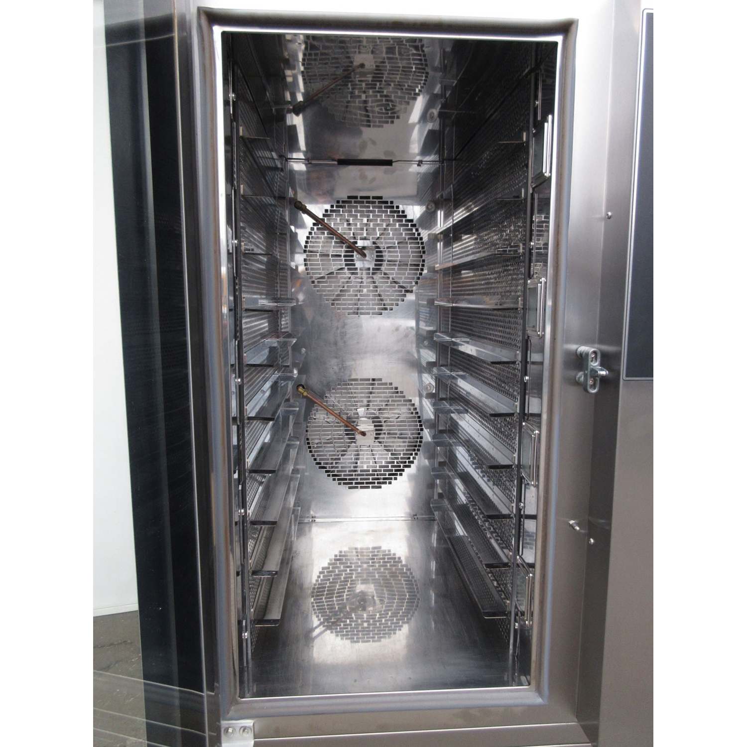 Mono FG180C-UZ52 Convection Oven, Used Excellent Condition image 3