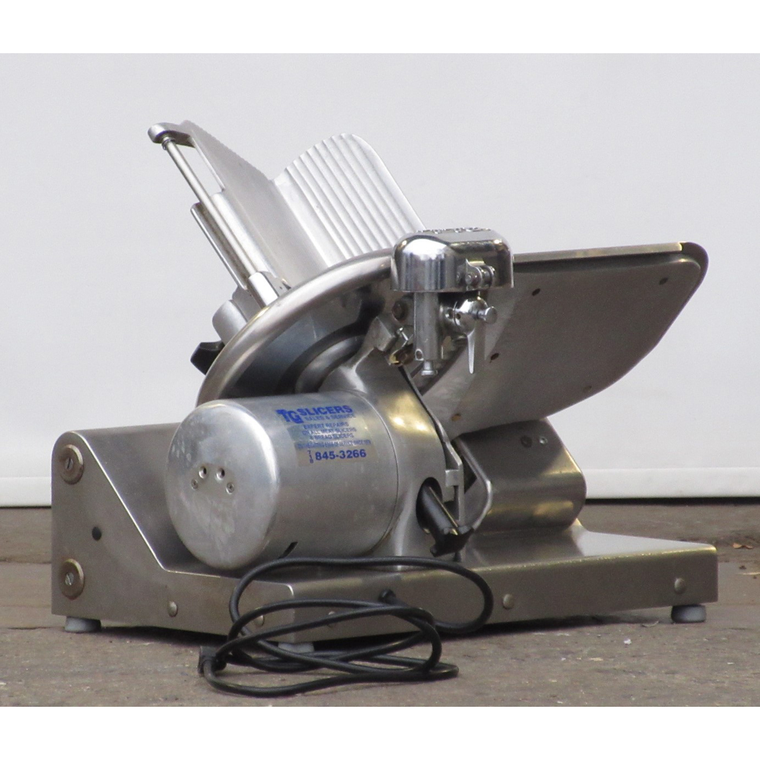 Globe 500L Deli / Meat Slicer, Used Excellent Condition image 2