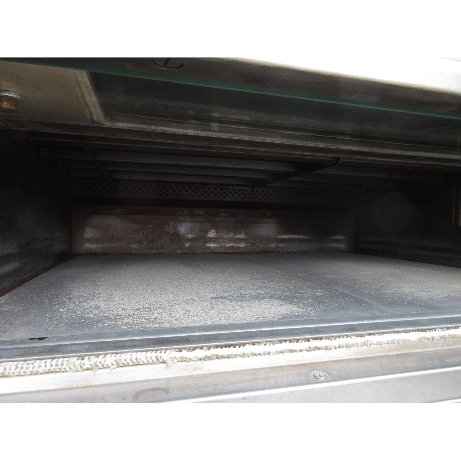 Doyon 2T4 Artisan Stone 4 Deck Electric Oven, Used Excellent Condition image 3