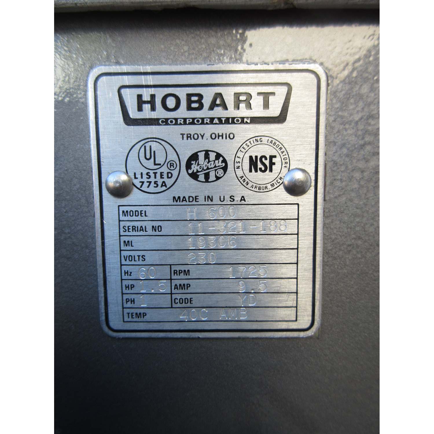 Hobart H600 60 Qt Mixer Bowl And 2 Attachments Included, Used Excellent Condition image 3