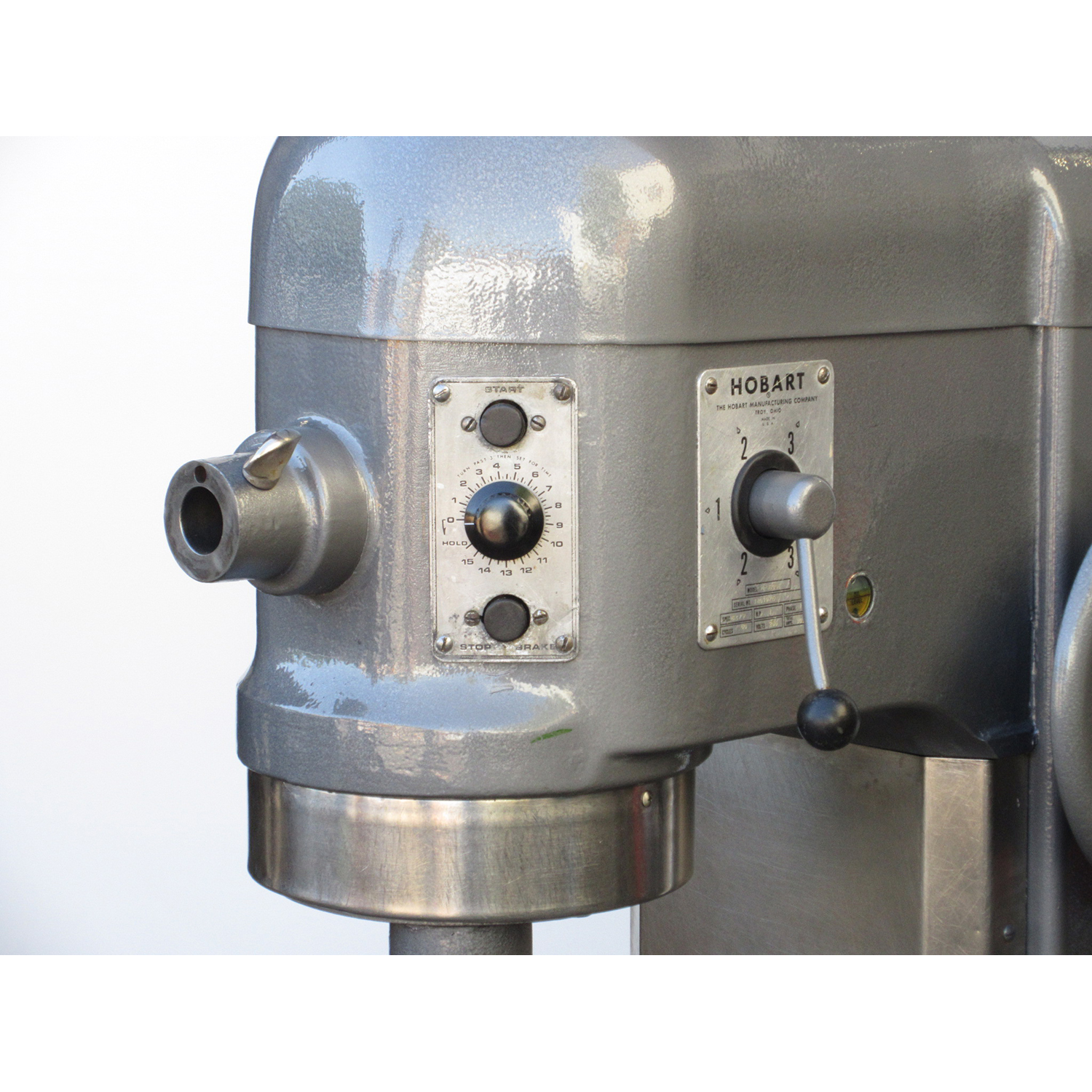 Hobart H600 60 Qt Mixer Bowl And 2 Attachments Included, Used Excellent Condition image 1