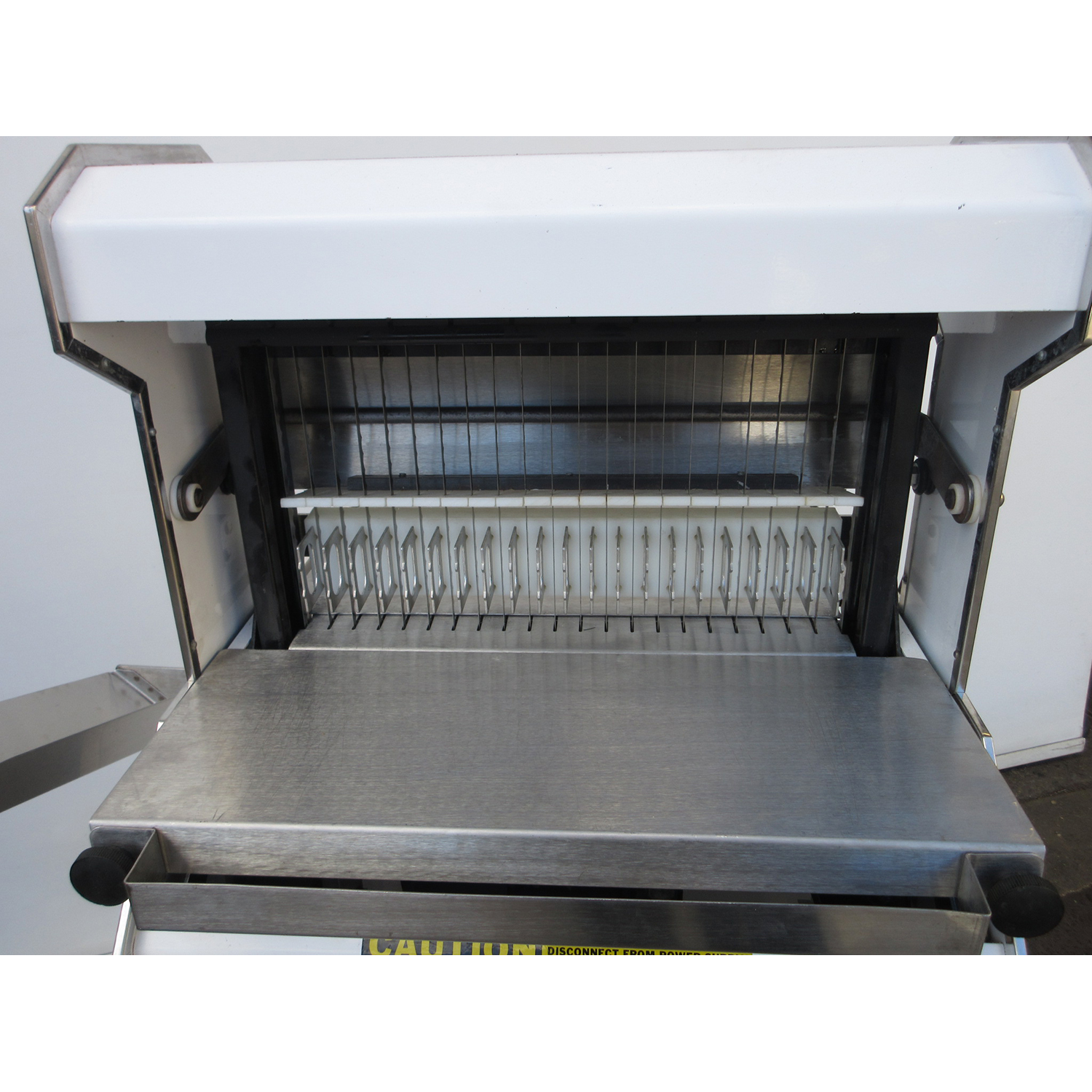 Oliver 777 Bread Slicer 3/4" Cut, Used Excellent Condition image 2
