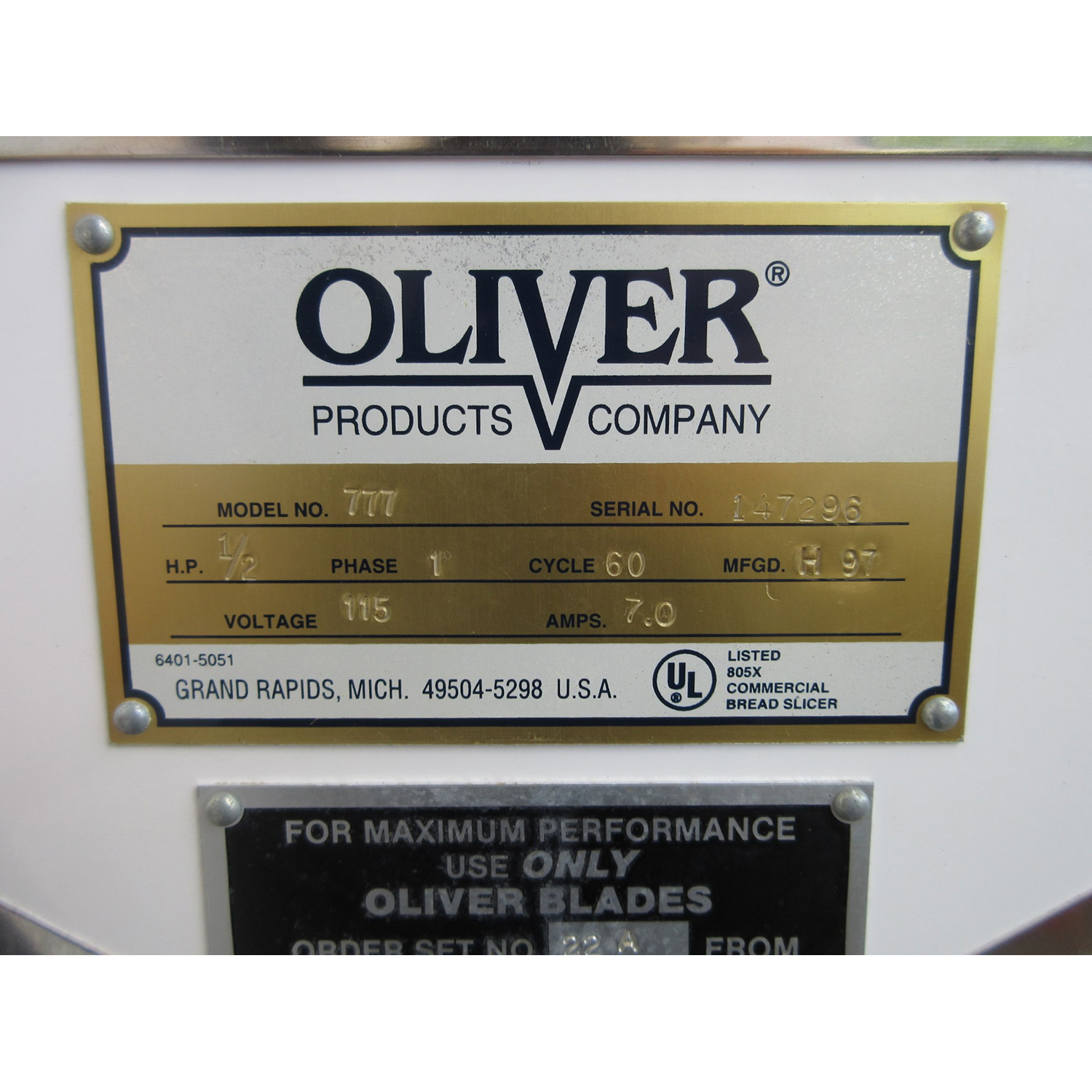 Oliver 777 Bread Slicer 3/4" Cut, Used Excellent Condition image 3