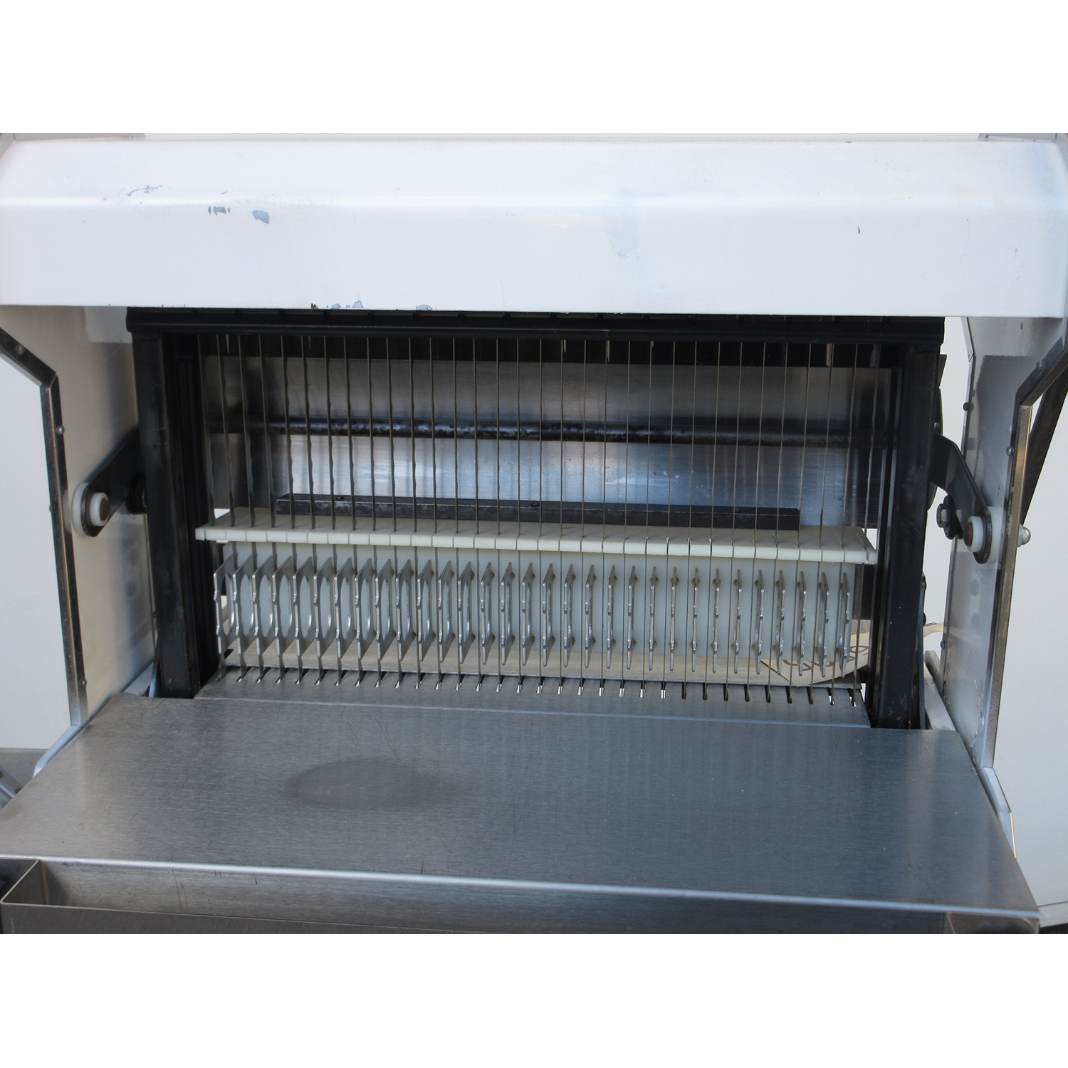 Oliver 777 Bread Slicer 1/2" Cut, Used Excellent Condition image 2