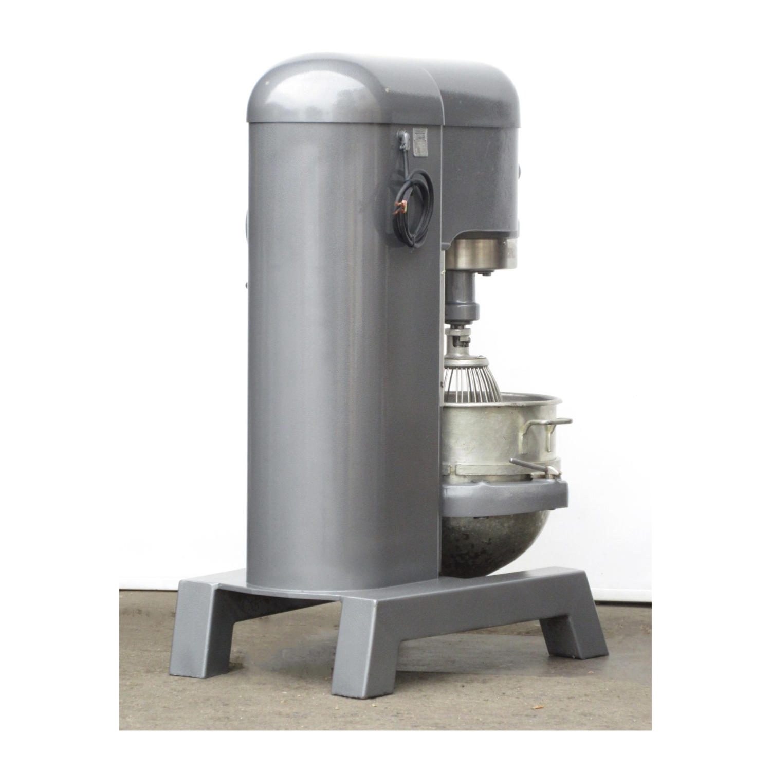 Hobart H600 60 Qt Mixer Bowl And 2 Attachments Included, Used Excellent Condition image 2