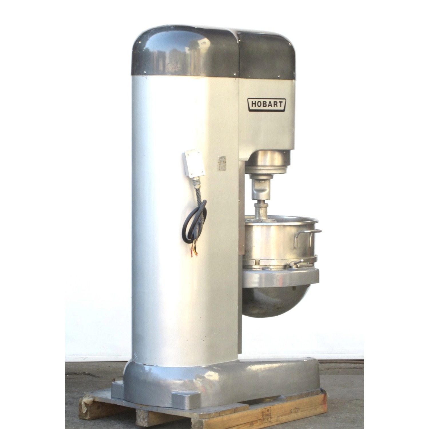 Hobart M802 80 Qt Mixer, Bowl And 2 Attachments Included, Used Excellent Condition image 1