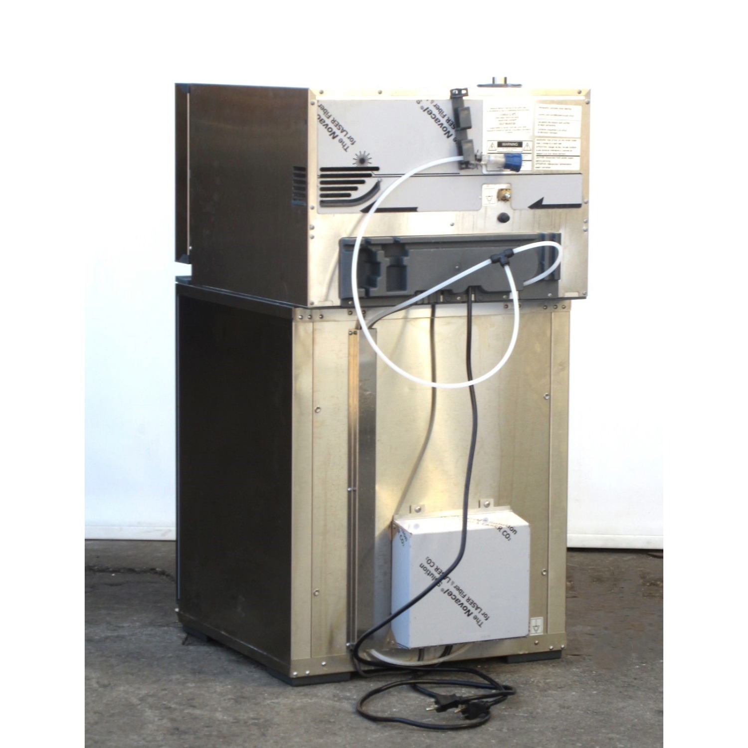 Cadco XAFT-03HS-GD Half-Size Countertop Convection Oven with XAKPT-08HS-C Half Size Proofer, Used Excellent Condition image 4