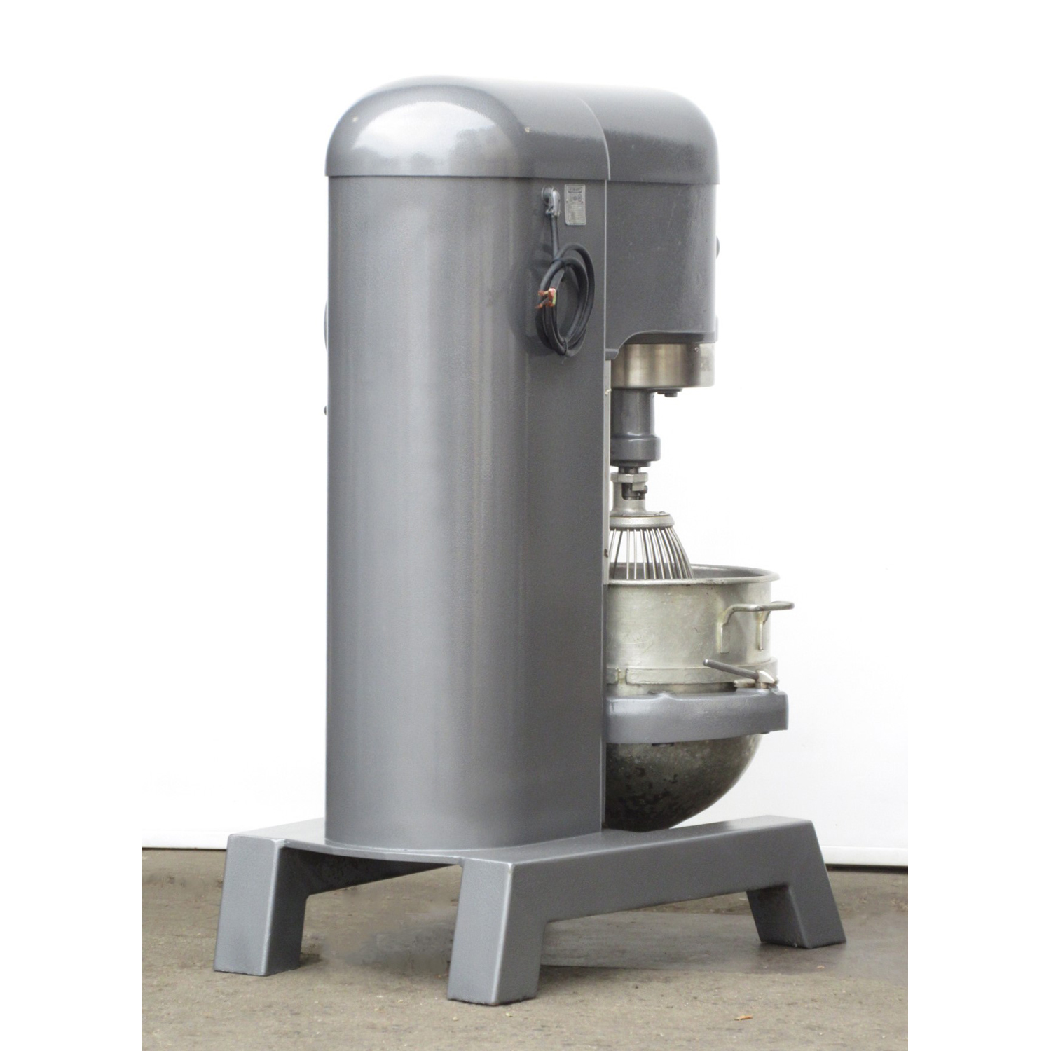 Hobart H600 60 Qt Mixer Bowl And 2 Attachments Included, Used Excellent Condition image 2