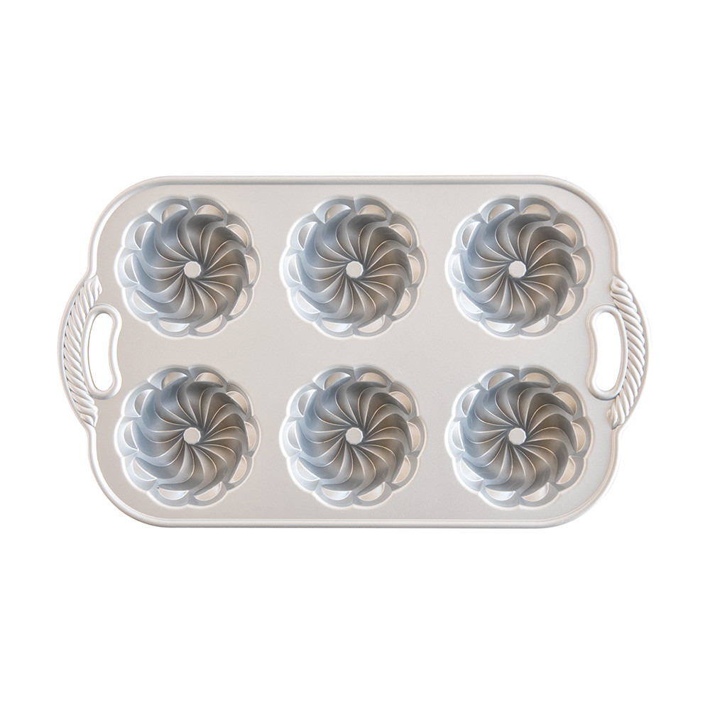 Nordic Ware Pirouette Bundtlette Pan, 6 Cavities image 2