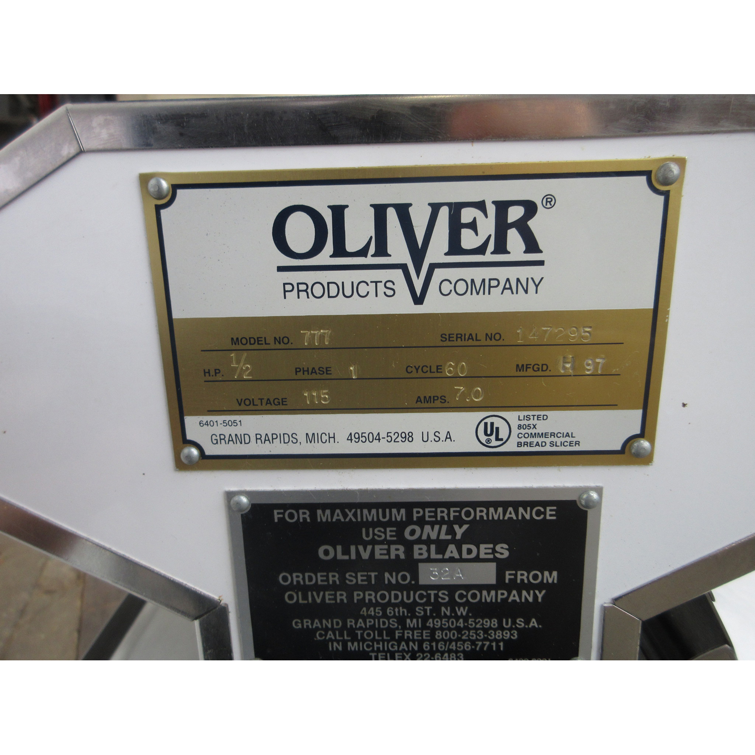 Oliver 777 Bread Slicer 1/2" Cut, Used Excellent Condition image 4