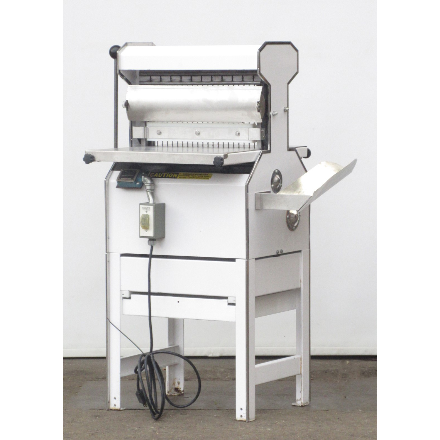 Oliver 777 Bread Slicer 3/4" Cut, Used Excellent Condition image 1