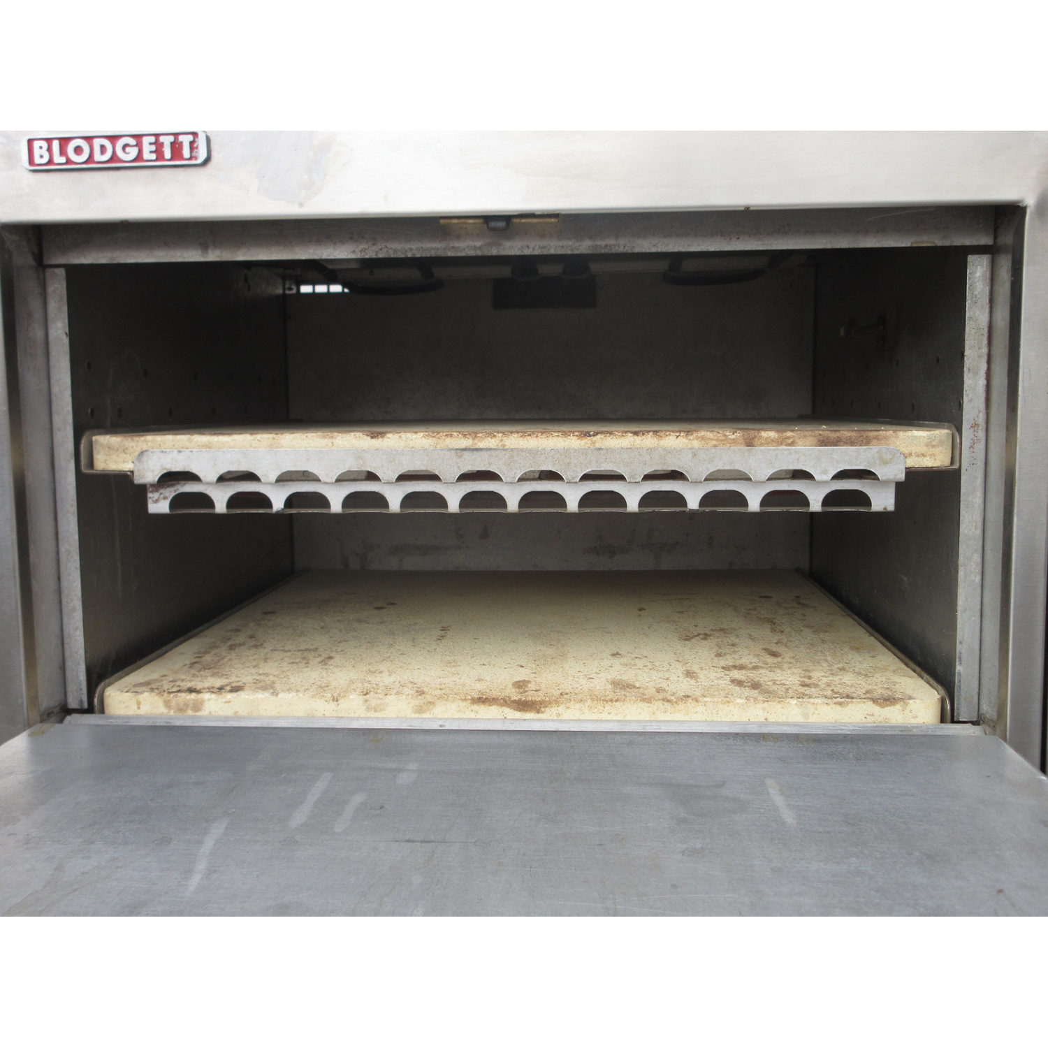 Blodgett 1415 Deck Oven On Stand, Used Excellent Condition image 3