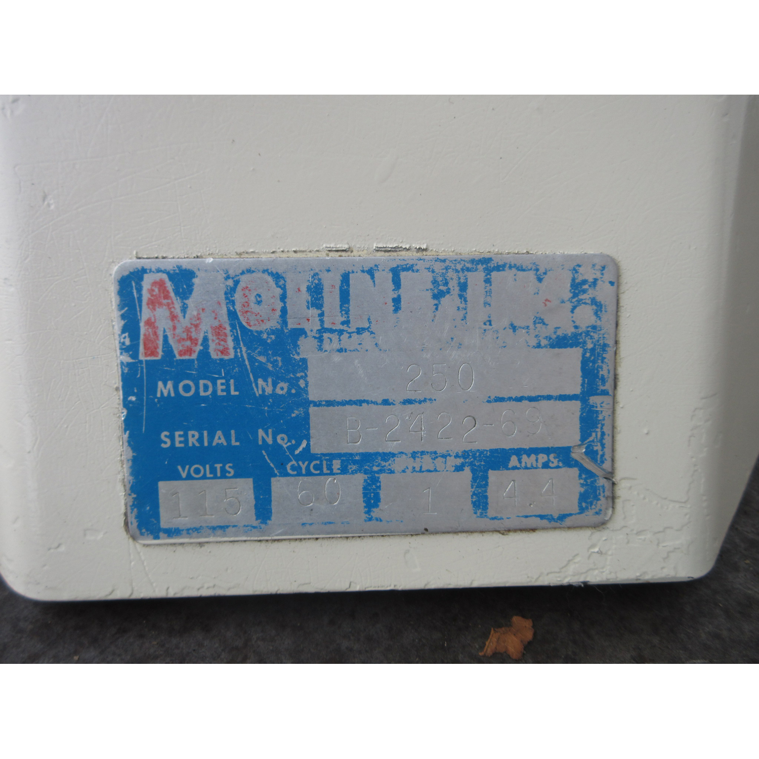 Moline 250 Bagel And Bun Slicer, Used Excellent Condition image 3