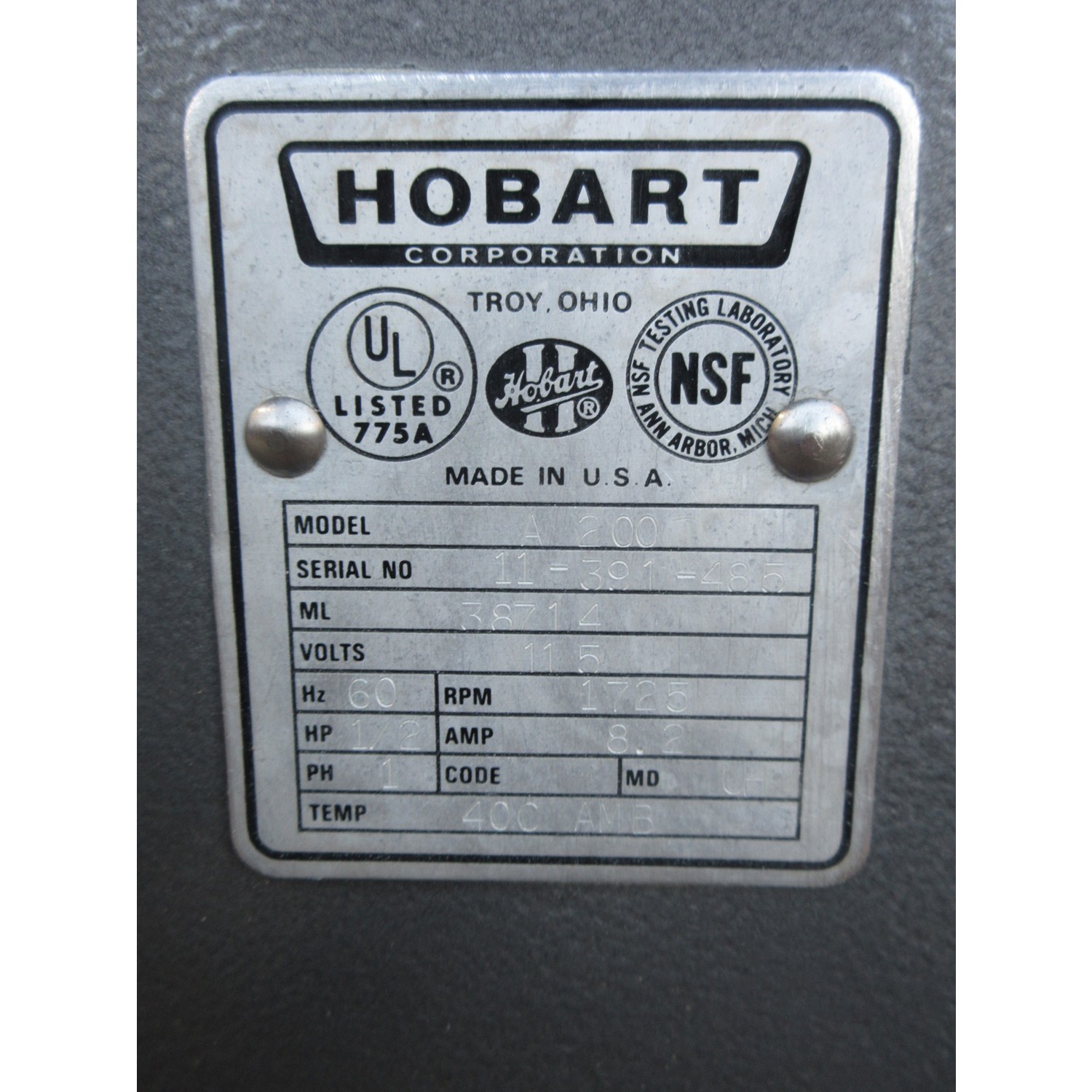 Hobart A200 Mixer 20 Qt, Bowl And 2 Attachments Included, Used Excellent Condition image 3