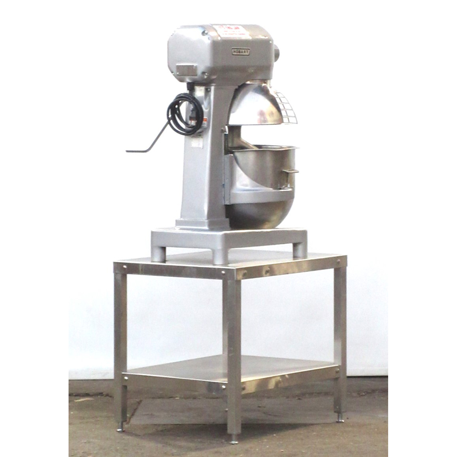 Hobart A200 Mixer 20 Qt, Bowl And 2 Attachments Included, Used Excellent Condition image 3