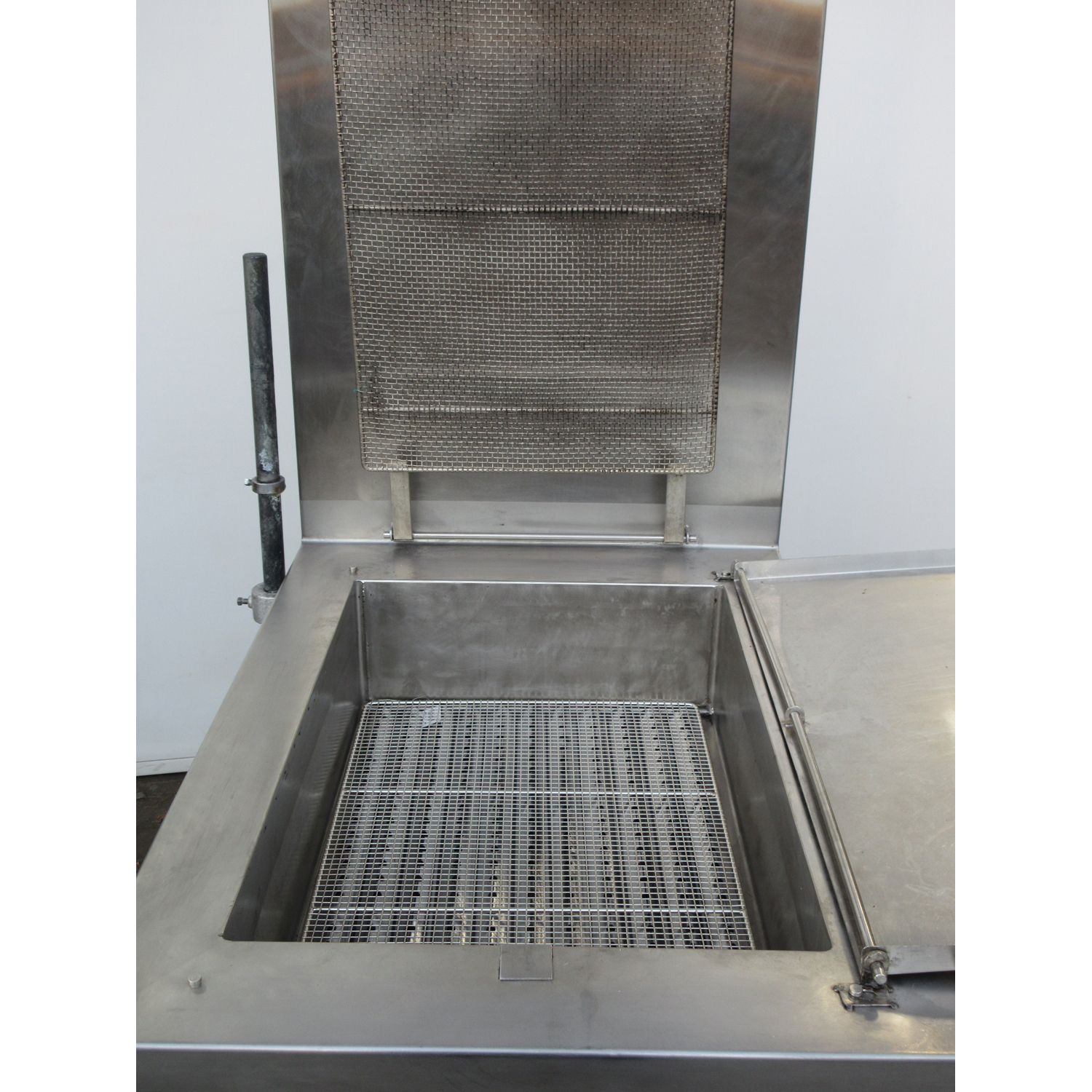 Lucks G1826 Natural Gas Donut Fryer, Used Excellent Condition image 2