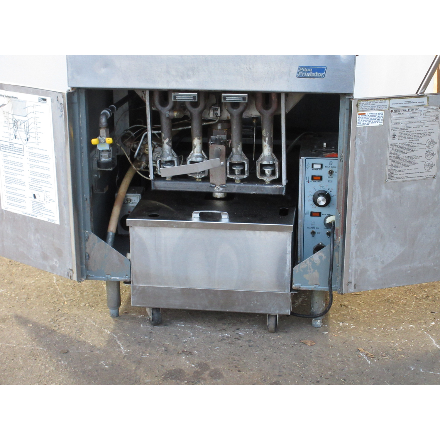 Pitco 24RUFMS Gas Donut Fryer. Used Excellent Condition image 4