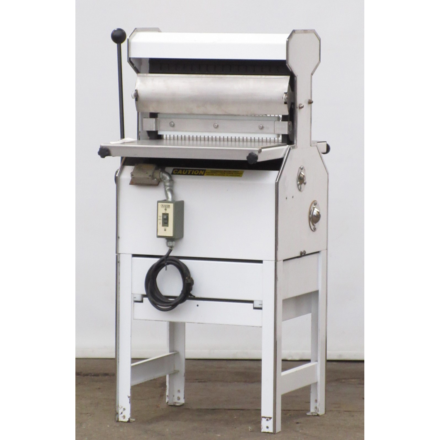 Oliver 777 Bread Slicer 1/2" Cut, Used Excellent Condition image 1