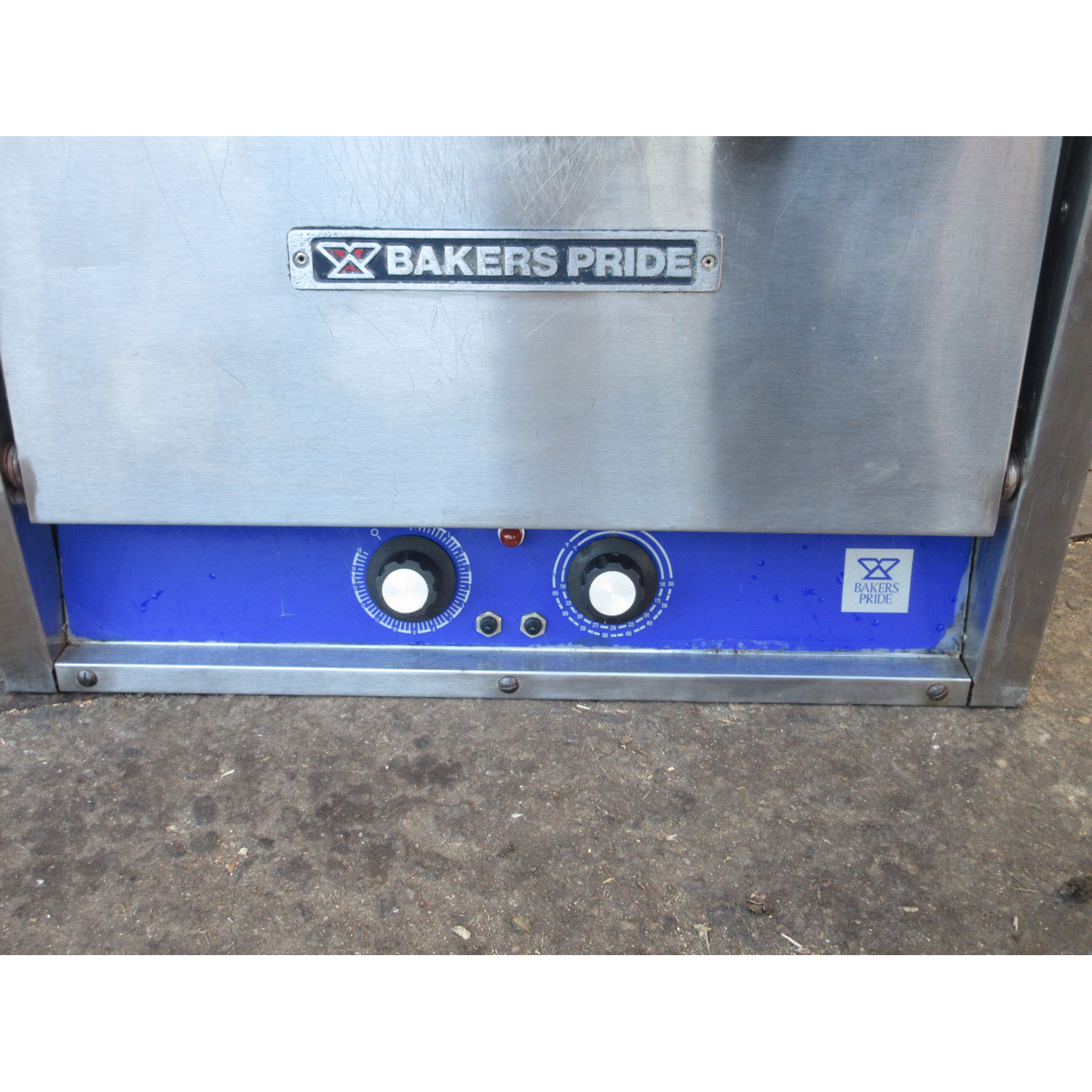 Bakers Pride P18 Countertop Electric Pizza Oven, Used Excellent Condition image 2