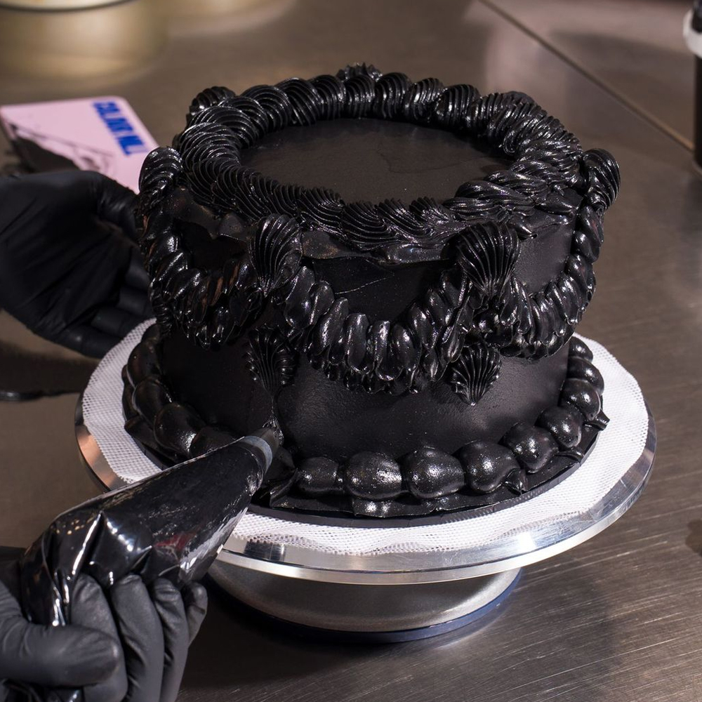 Colour Mill Black Gloss Frost Buttercream, 1 Liter image 1