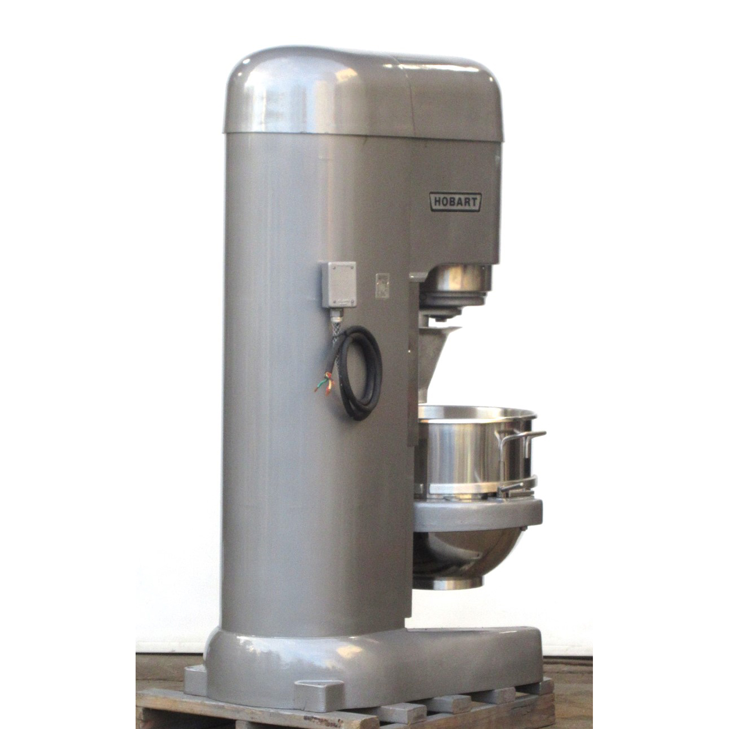 Hobart M802 80 Qt Mixer, Bowl And 2 Attachments Included, Used Excellent Condition image 2