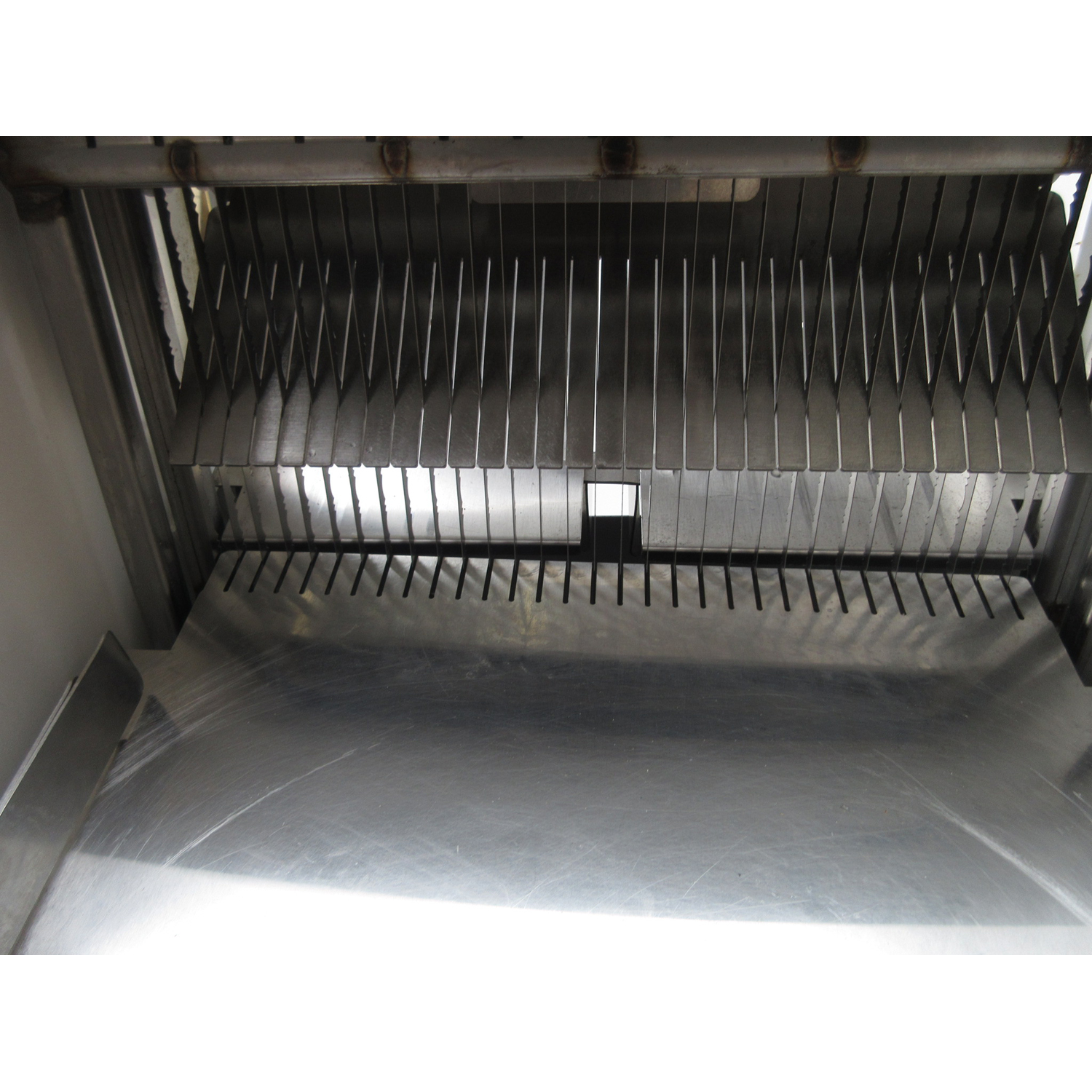 Oliver 797-32NC Bread Slicer 1/2" Cut, Used Excellent Condition  image 4