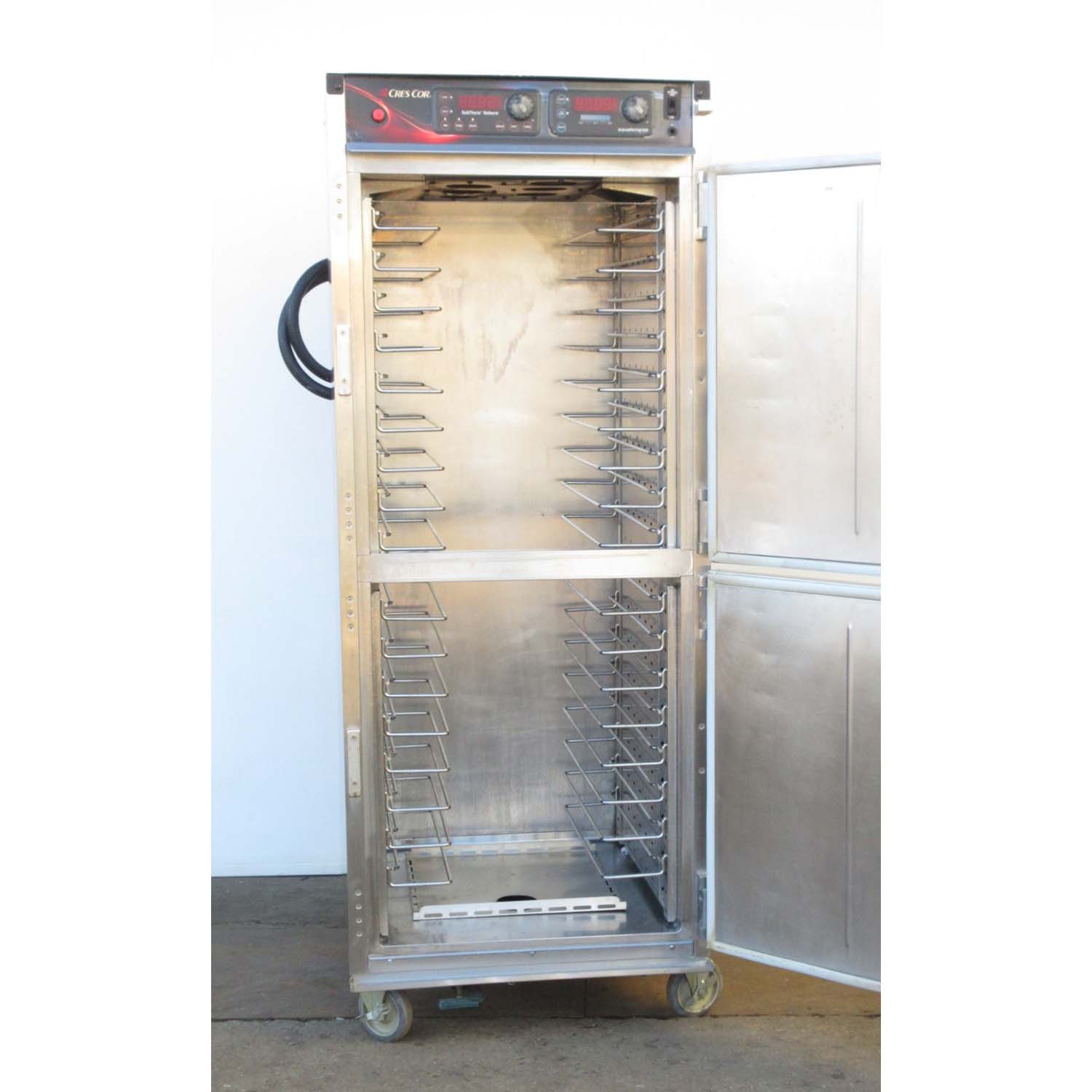 Cres Cor RO151FWUA18DX Cook & Hold Convection Oven, Used Excellent Condition image 2